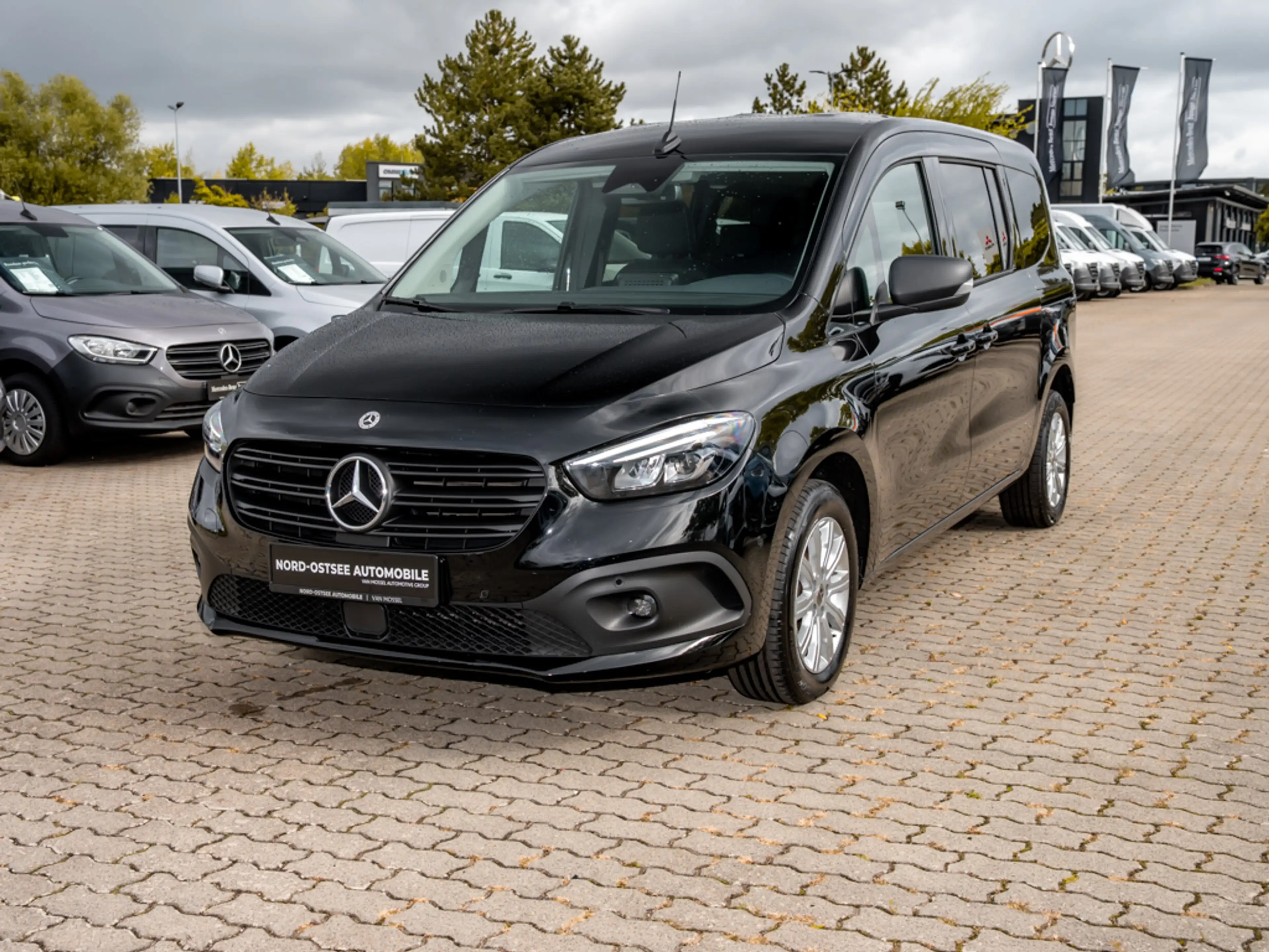 Mercedes-Benz Citan 113 TOURER LANG 7 SITZE LED MBUX KAMERA — photo 8