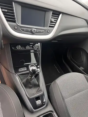 Opel Grandland X view 10
