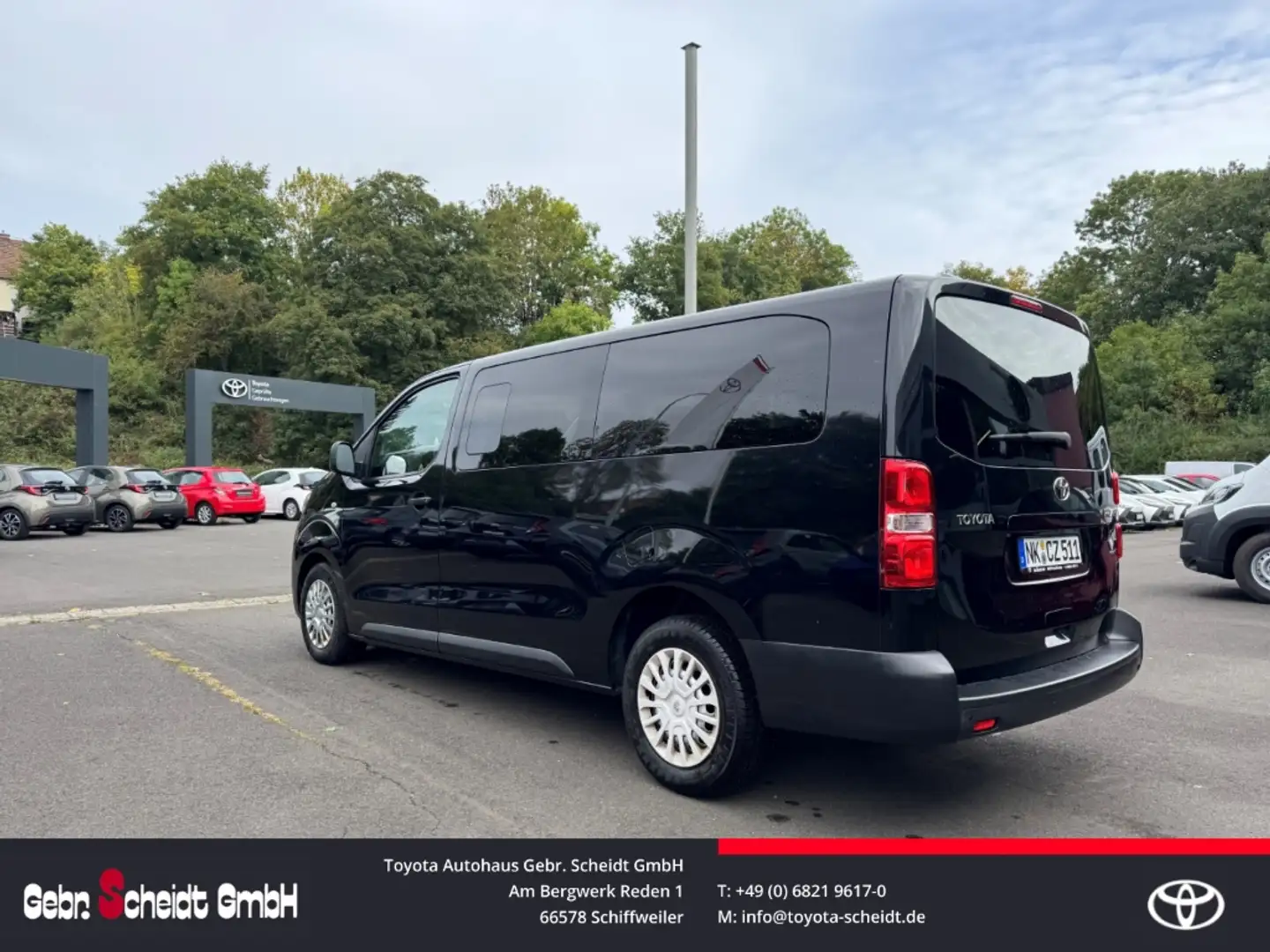Toyota Proace Verso Automatik 90kw 8 Sitzer Rückfahrkamera Sitzh Schwarz - 2