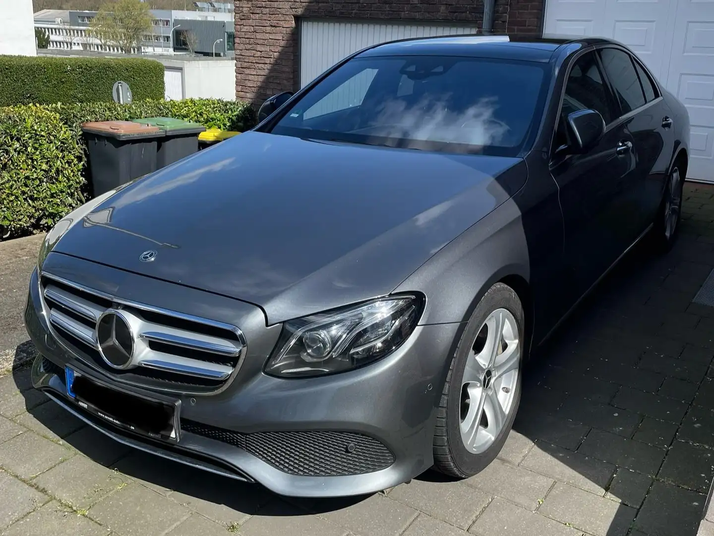 Mercedes-Benz E 400 4Matic 9G-TRONIC Avantgarde Designo Voll Gris - 2