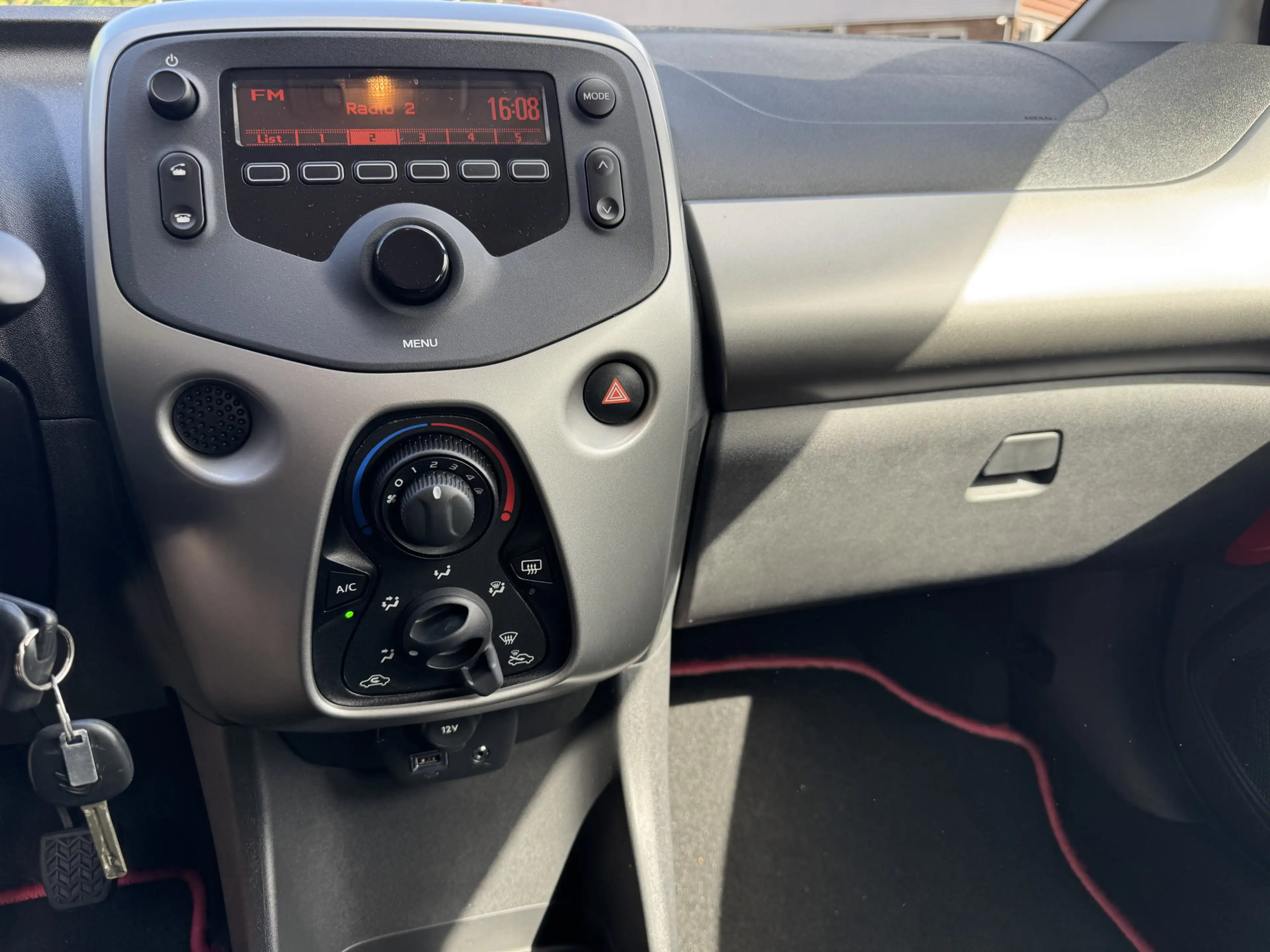 Citroen C1 1.0 e-VTi Shine Airco, Handsfree/Bluetooth, Centra — photo 13