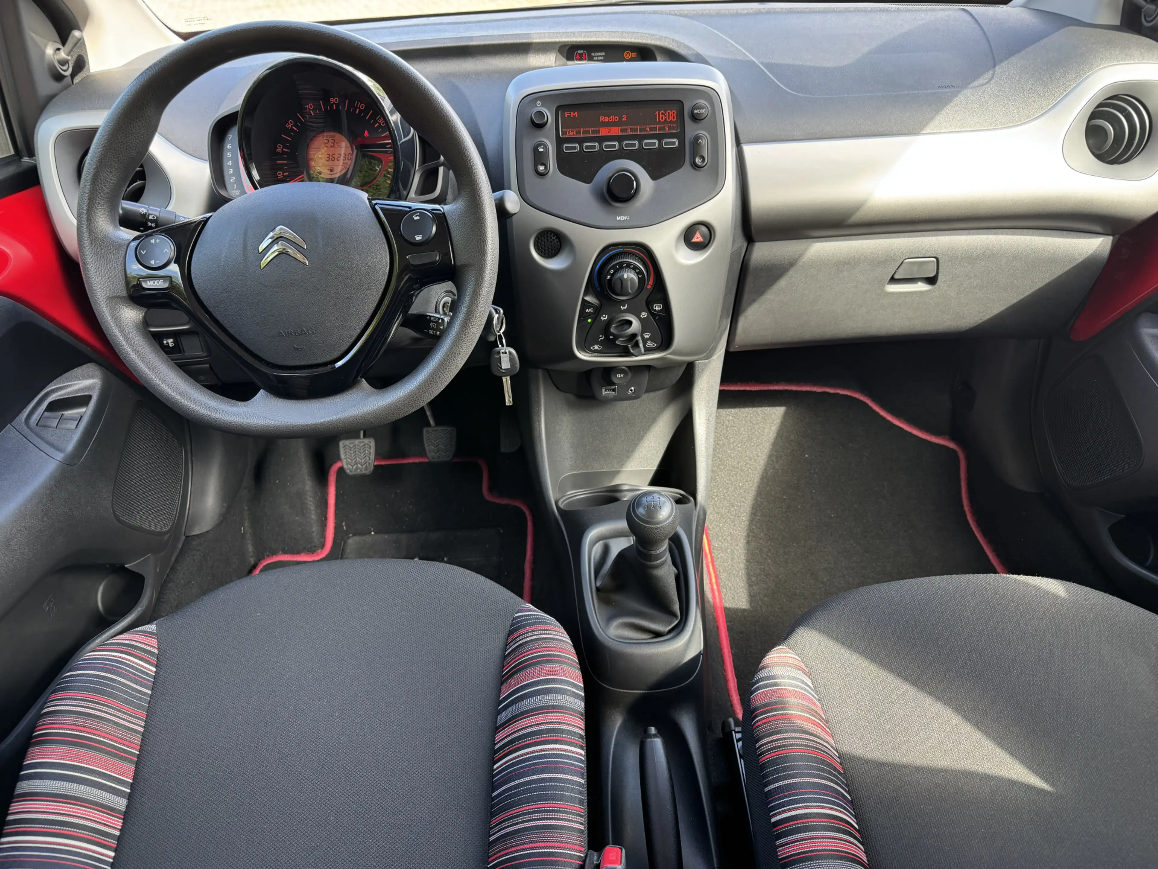 Citroen C1 1.0 e-VTi Shine Airco, Handsfree/Bluetooth, Centra — photo 9