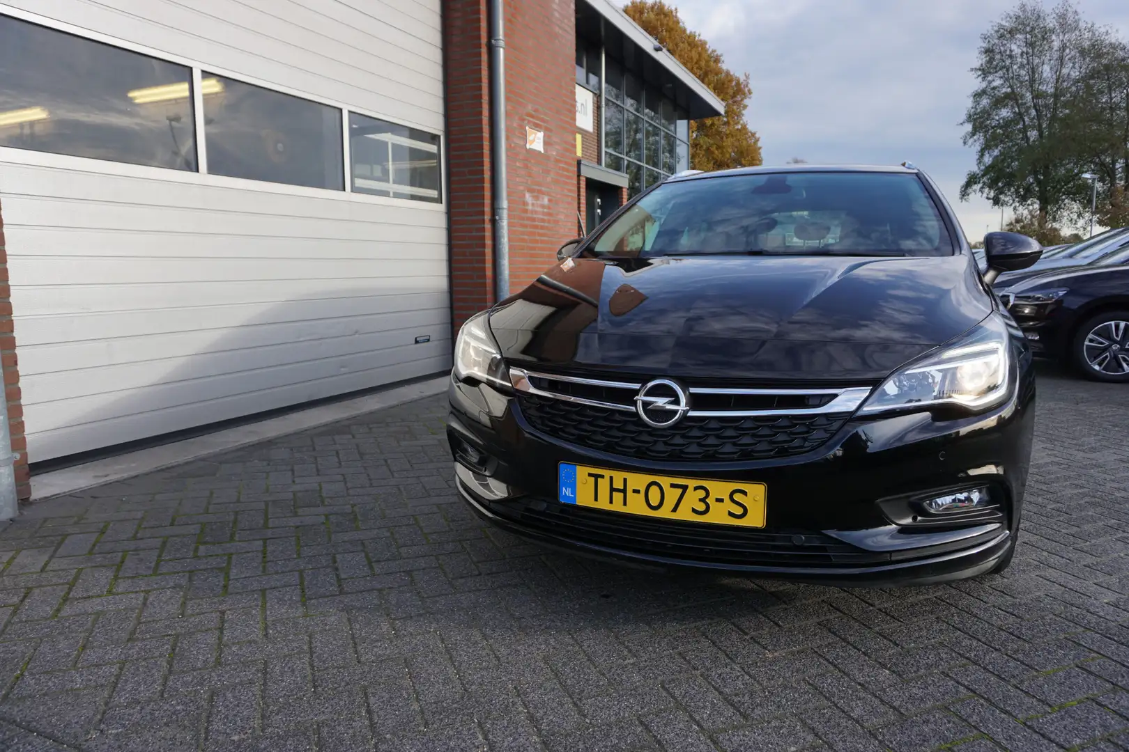 Opel Astra Sports Tourer 1.4 TURBO 150PK ONLINE EDTION ORIGIN Zwart - 2