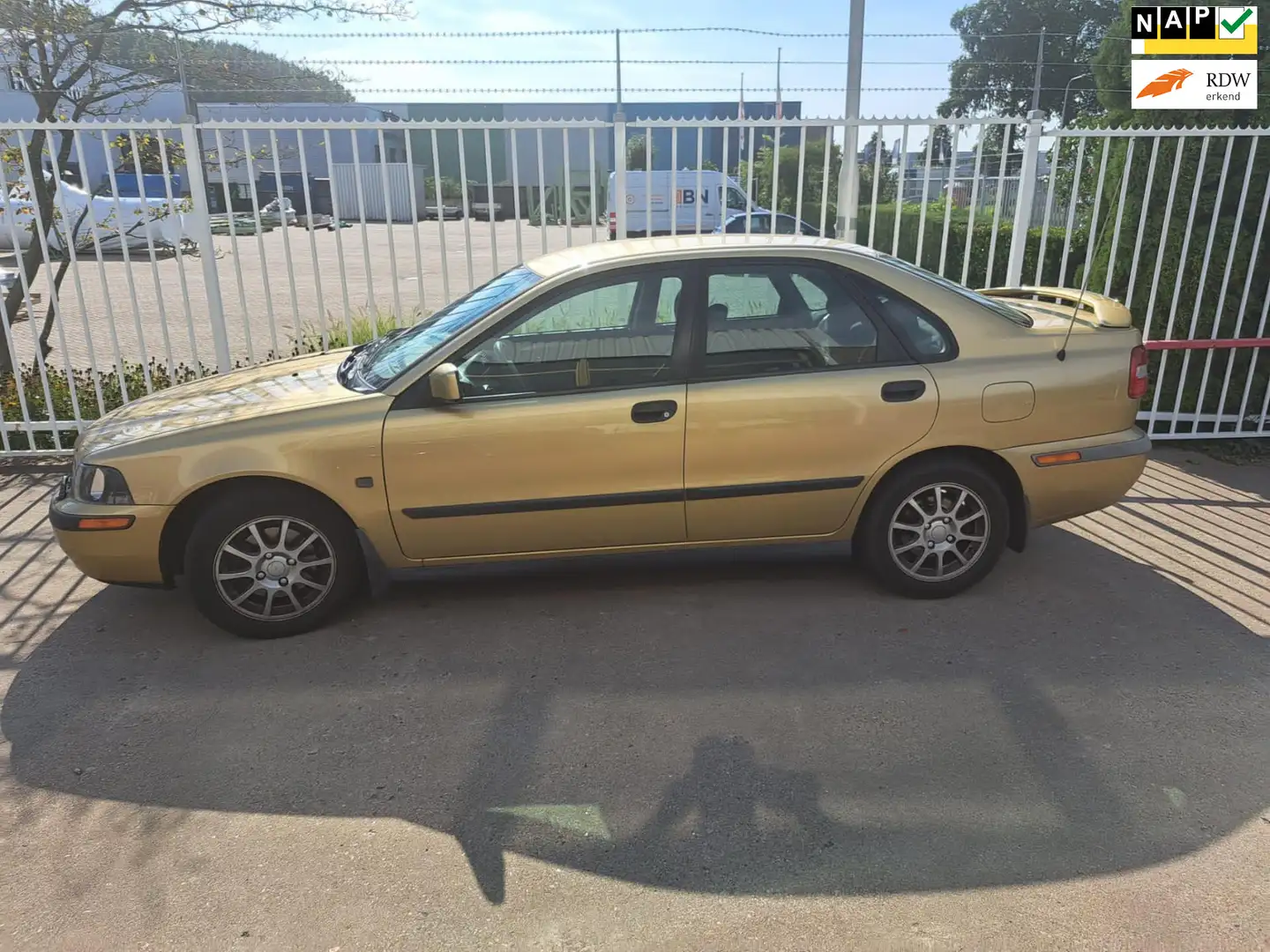 Volvo S40 2.0 Europa Or - 1