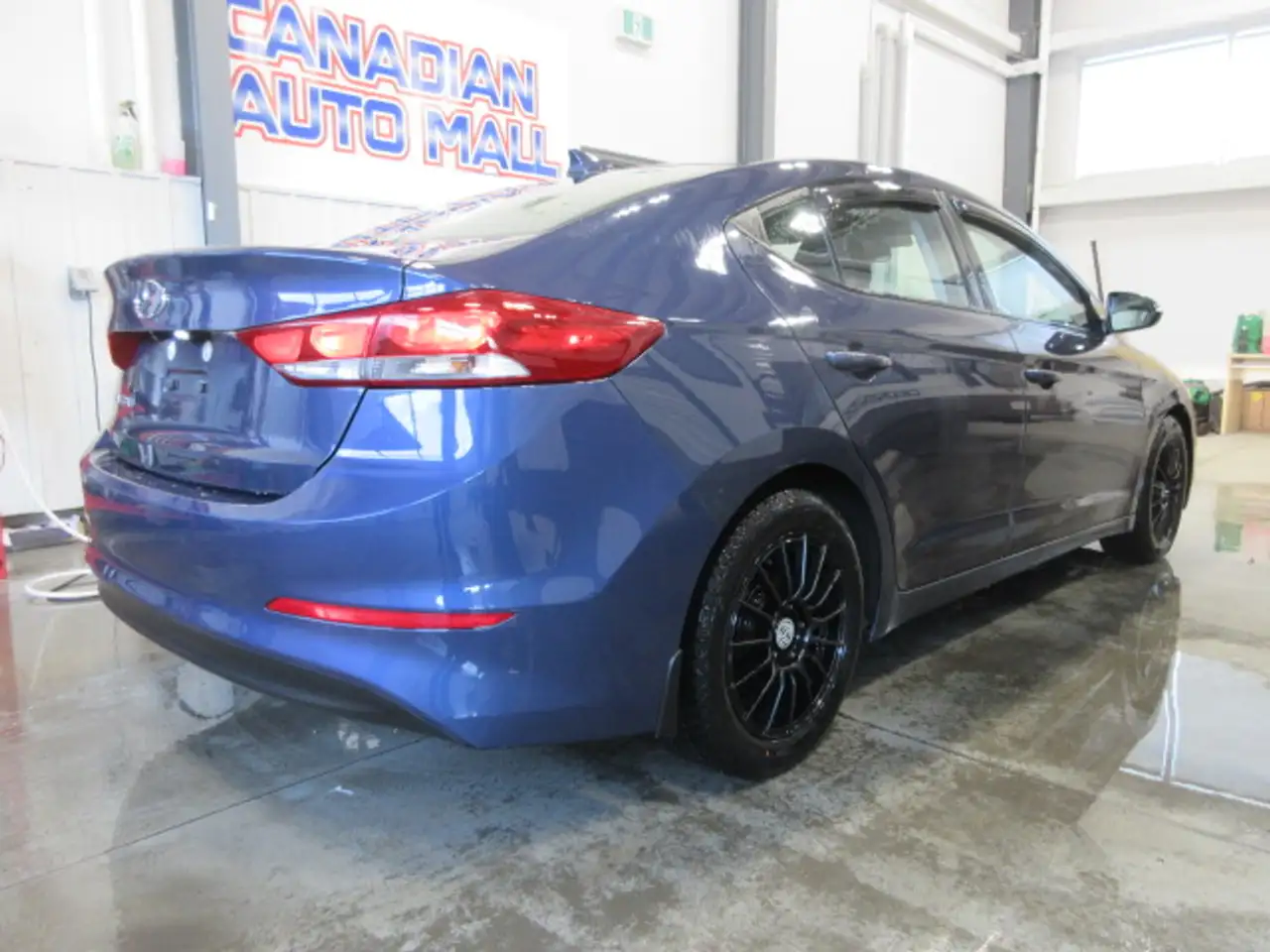 Hyundai ELANTRA снимка Hyundai ELANTRA