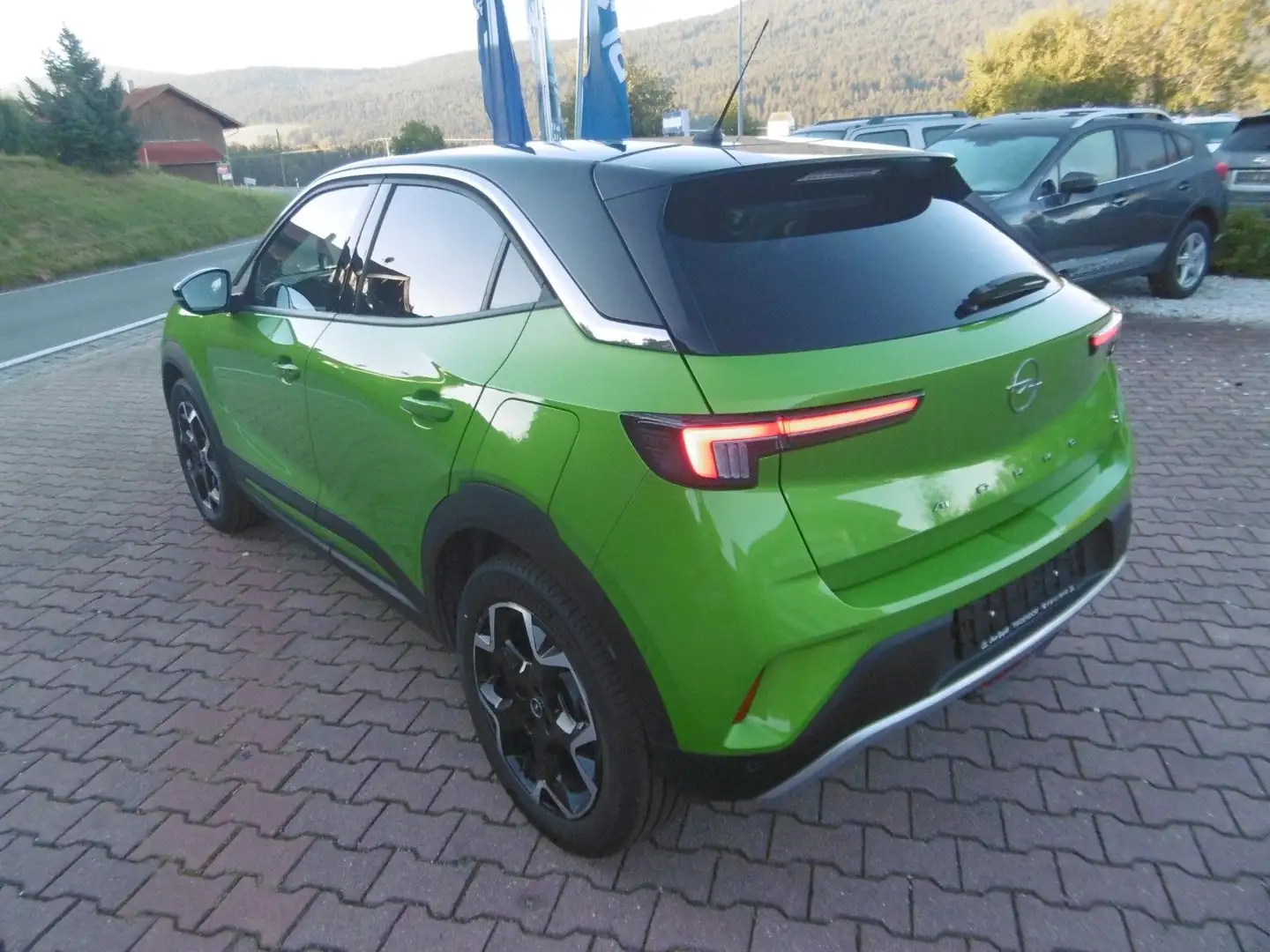 Opel Mokka e Ultimate, Elektro Verde - 2