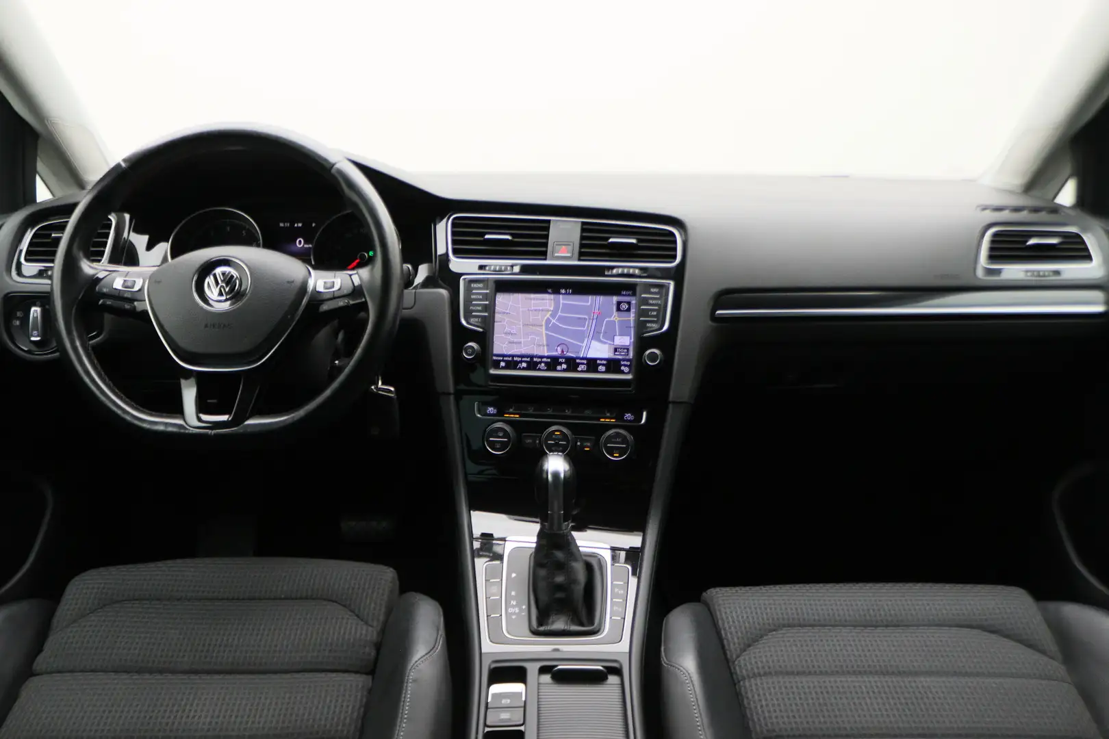 Volkswagen Golf 1.4 TSI Highline Schwarz - 2