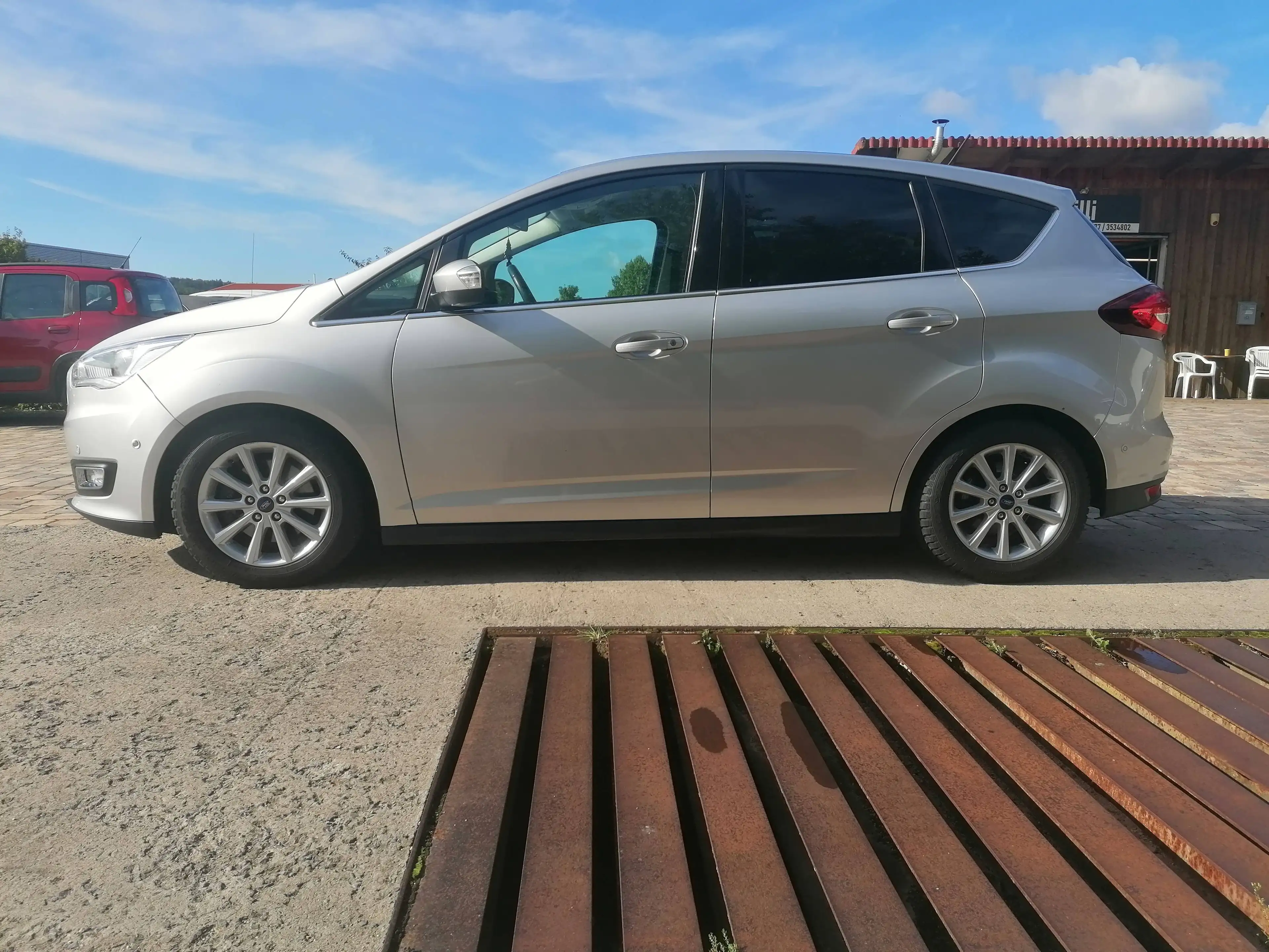 Ford C-Max Titanium / AHK / 1 Hand — photo 3