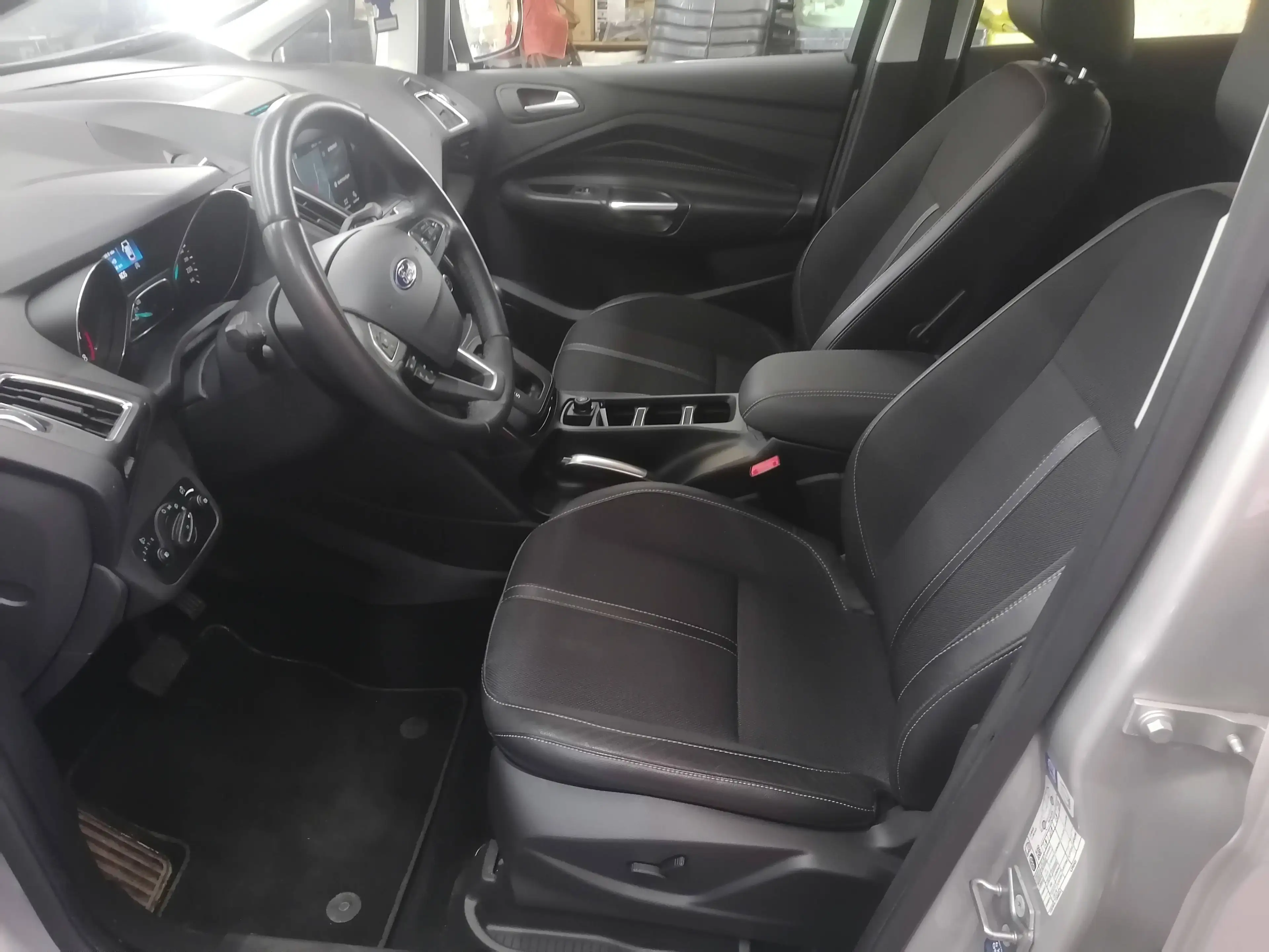 Ford C-Max Titanium / AHK / 1 Hand — photo 11