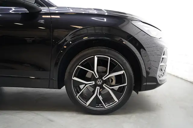 Volkswagen Tiguan view 10