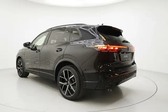 Volkswagen Tiguan view 8