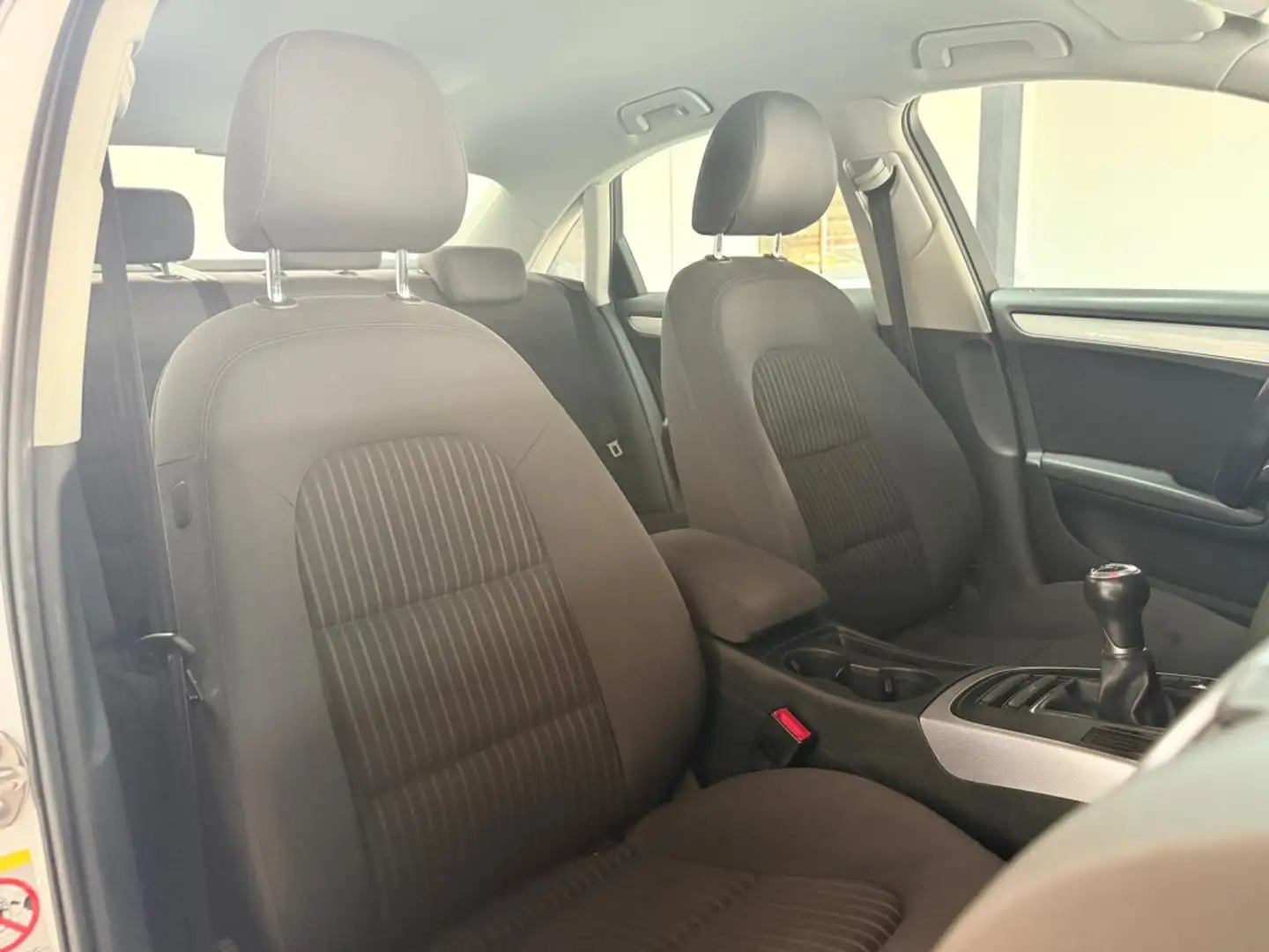 Audi A4 1.8 TFSI 120 Blanc - 2