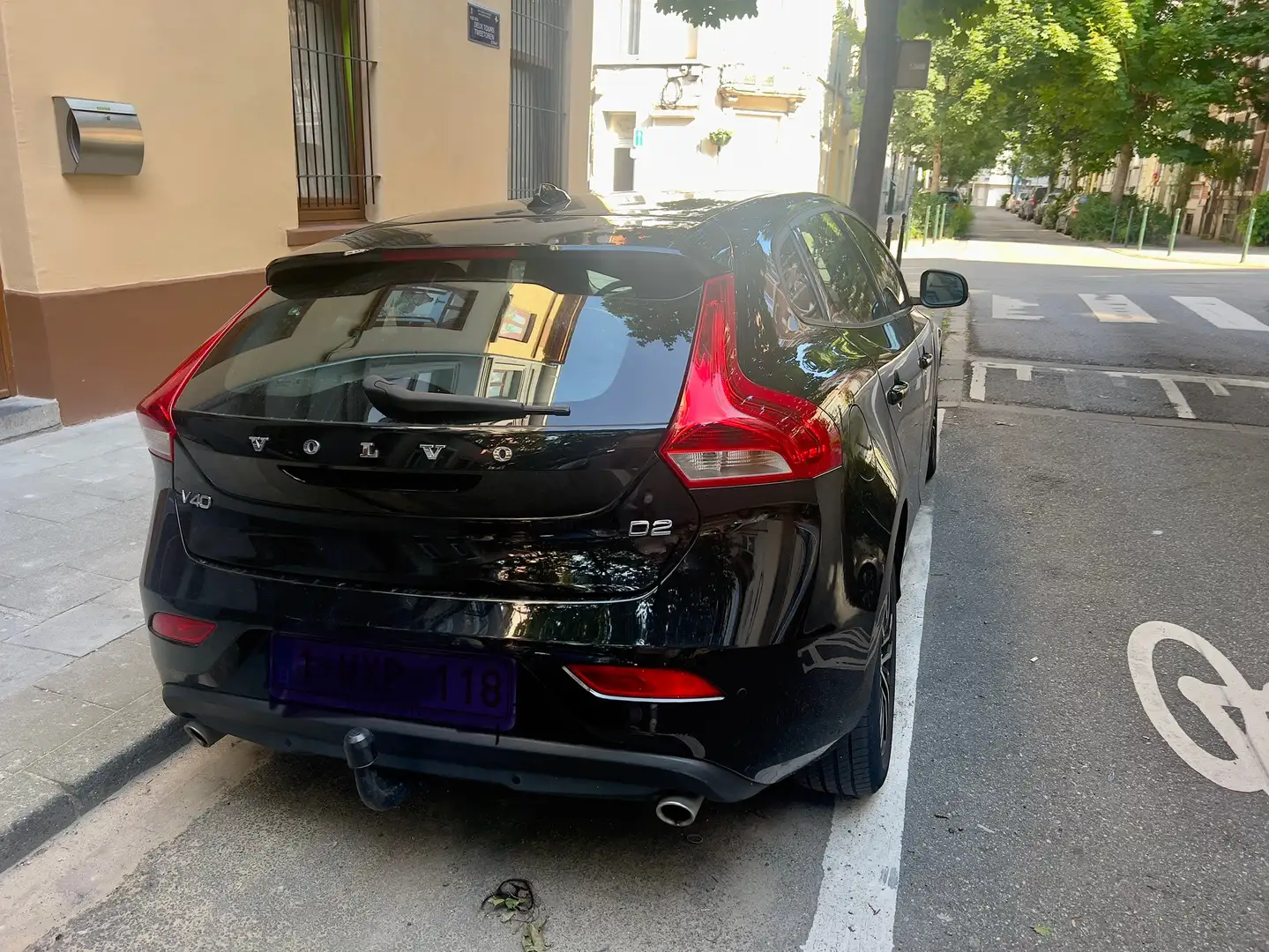 Volvo V40 2.0 D2 Black Edition AdBlue (EU6d-TEMP) - 1