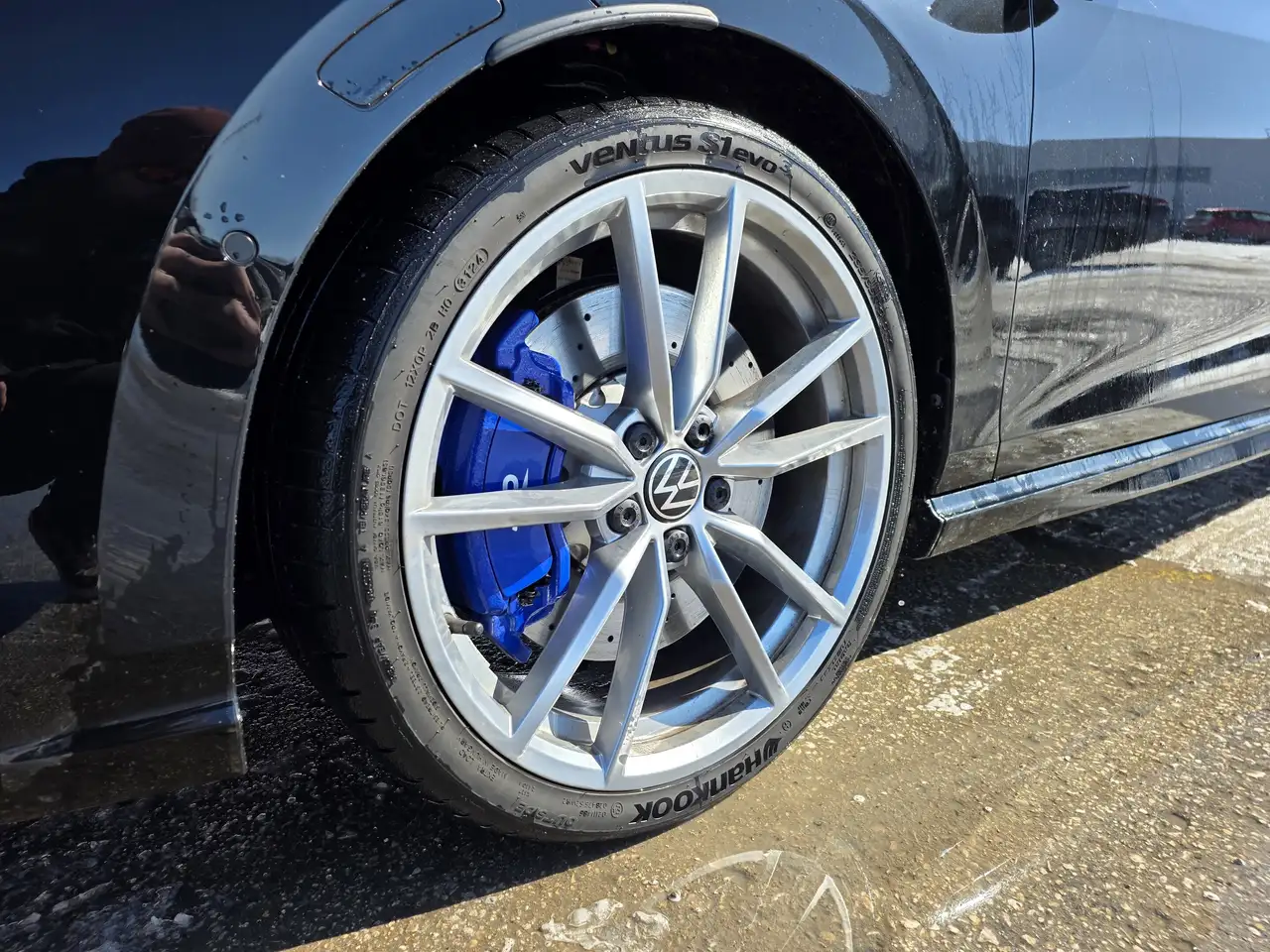 Volkswagen Golf R снимка Volkswagen Golf R