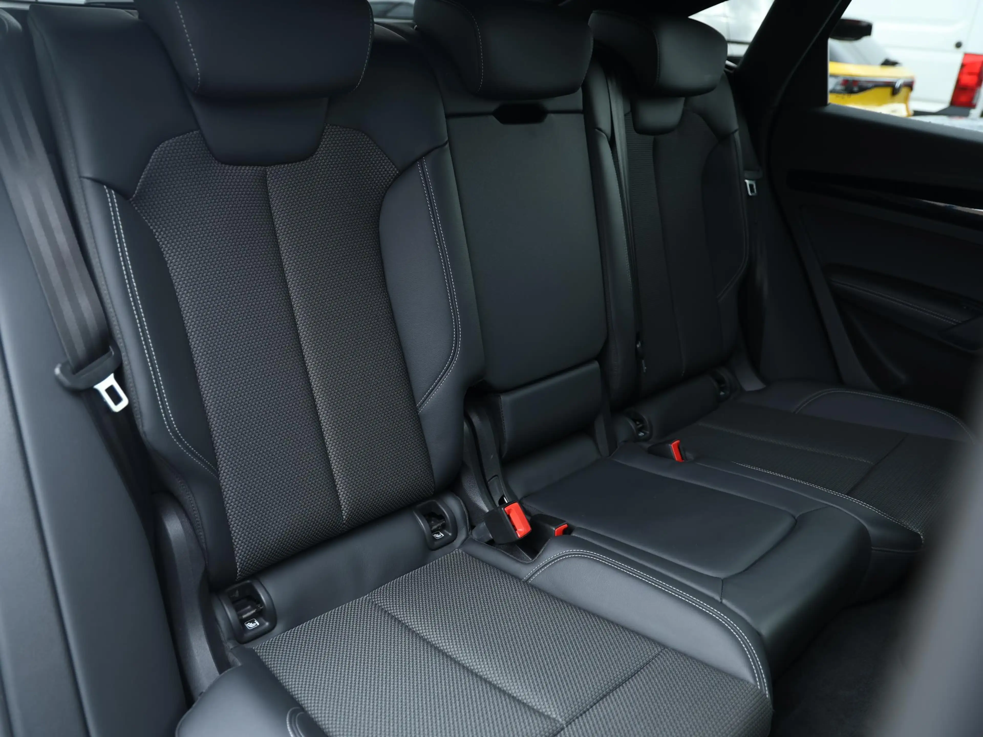 Audi Q5 Sportback 55 TFSI e S edition Competition quattro — photo 8