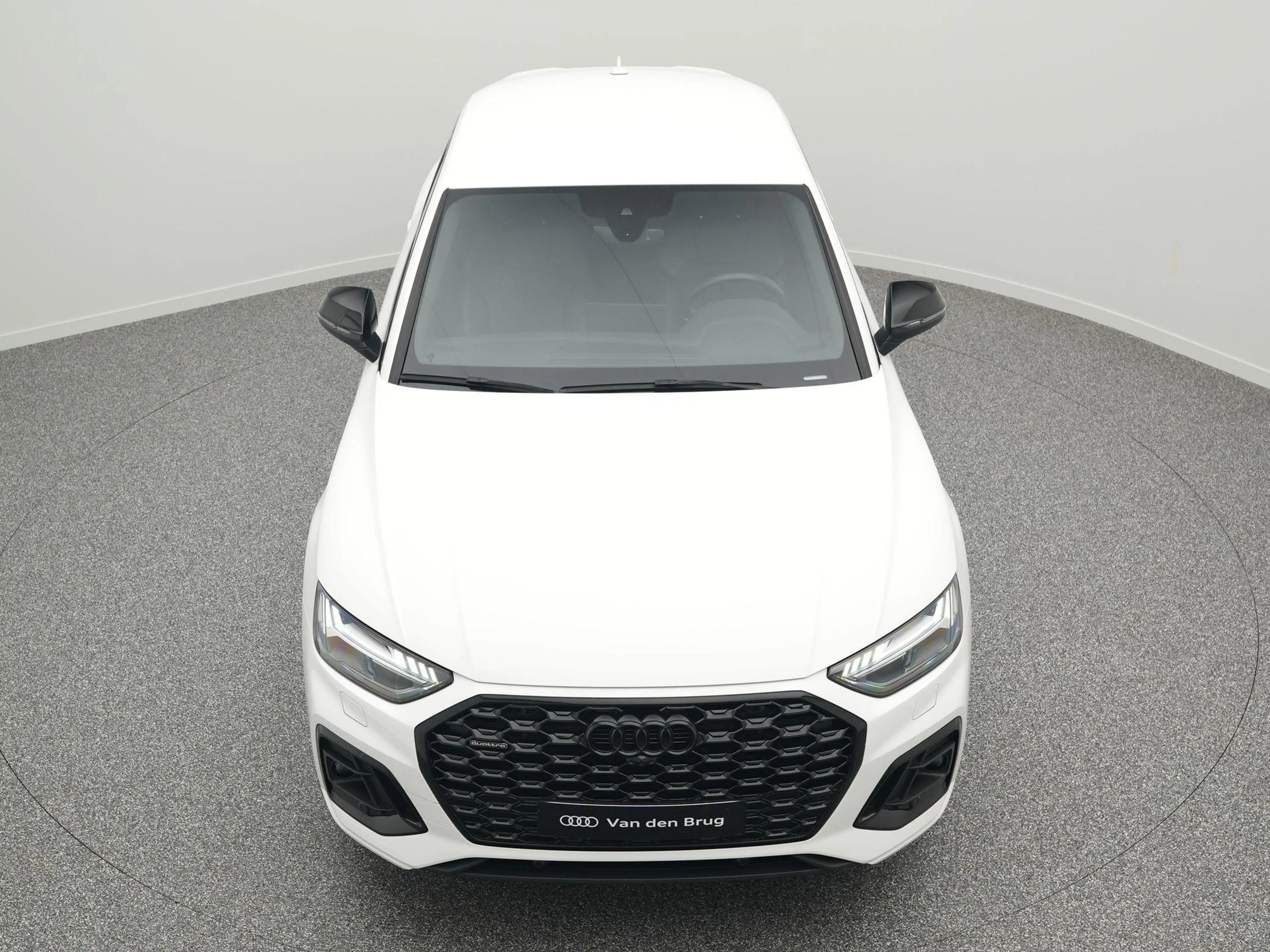 Audi Q5 Sportback 55 TFSI e S edition Competition quattro — photo 14