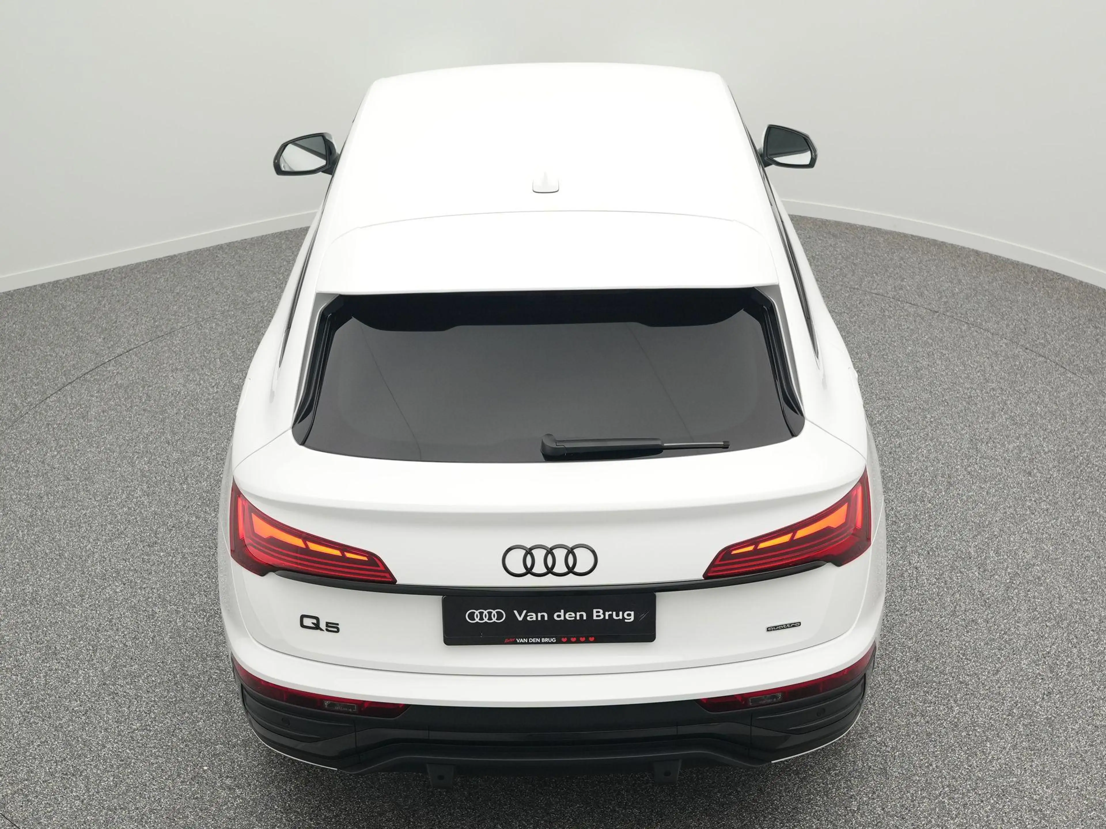 Audi Q5 Sportback 55 TFSI e S edition Competition quattro — photo 15