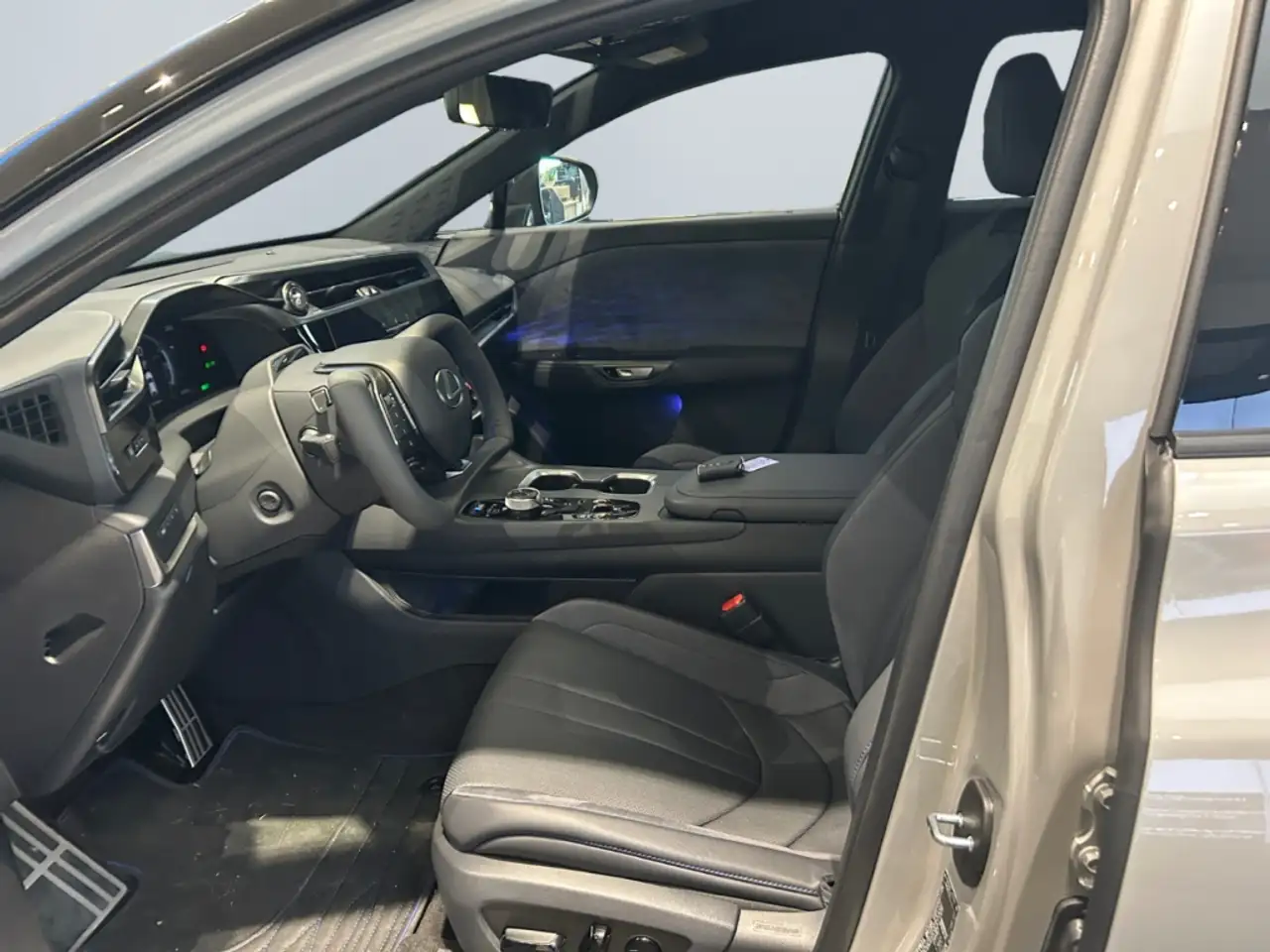 Lexus RZ 550e F SPORT *Steer by Wire*HUD*Pano*Levinson* 8