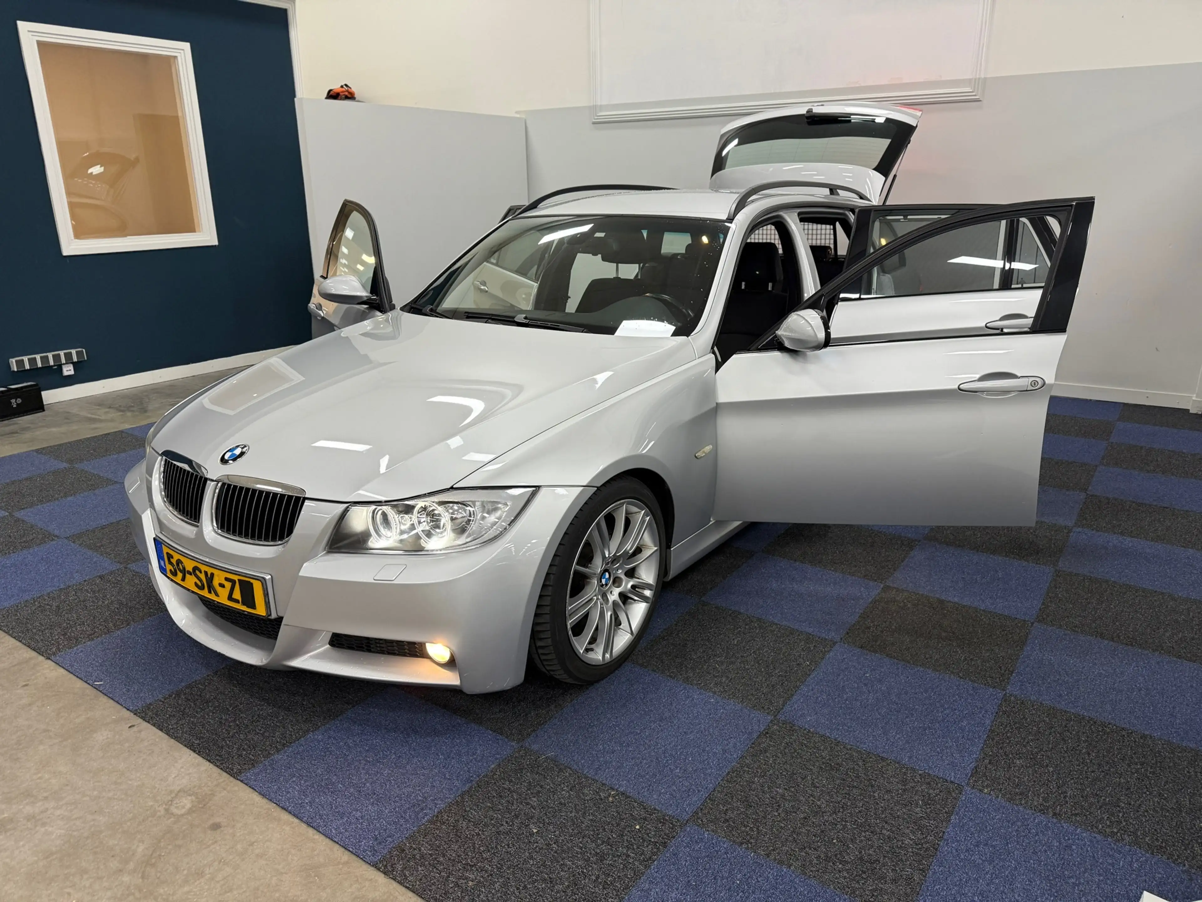 BMW 325 3-serie Touring 325i High Executive / ZEER NETTE A — photo 5