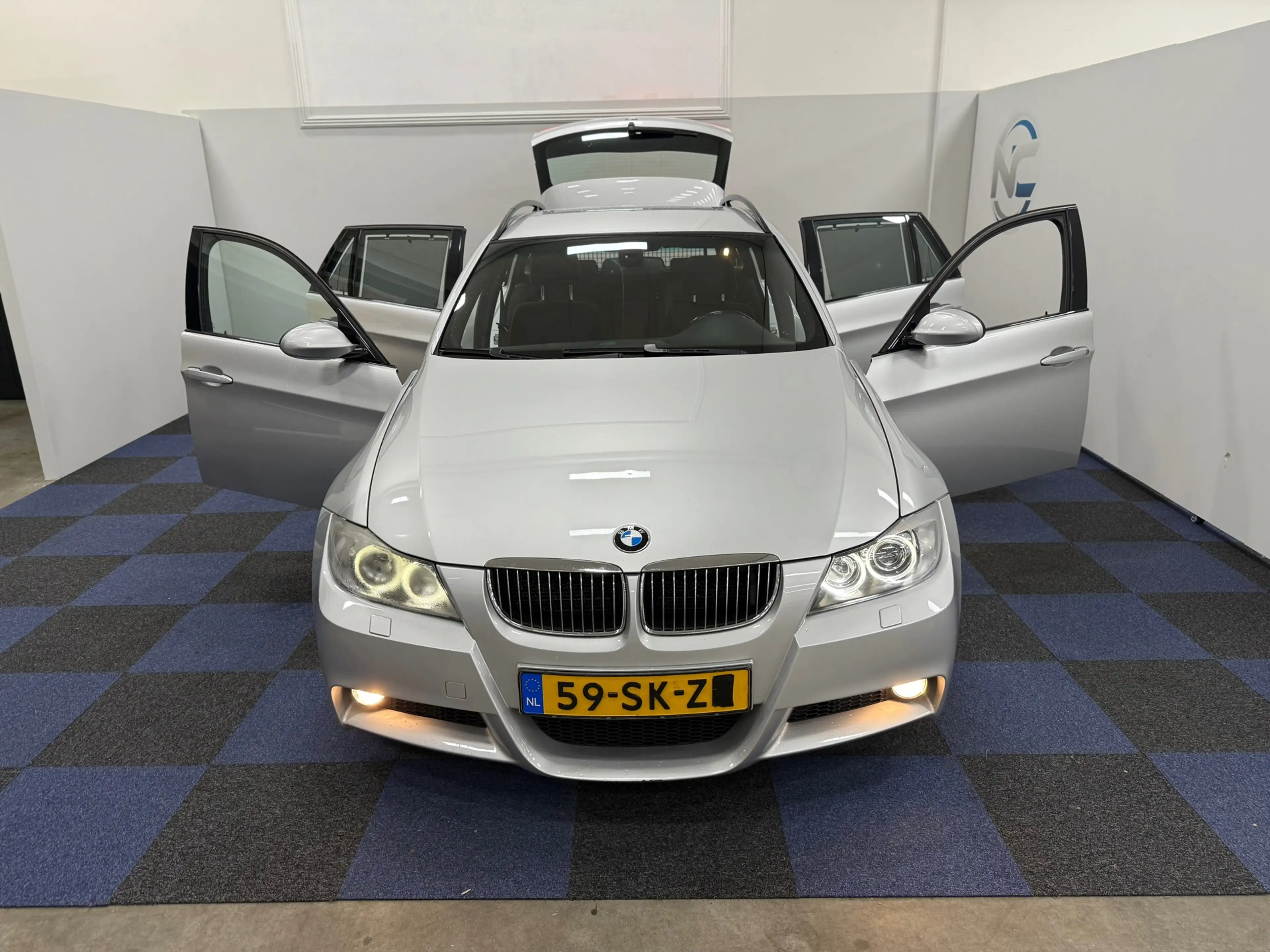 BMW 325 3-serie Touring 325i High Executive / ZEER NETTE A — photo 6