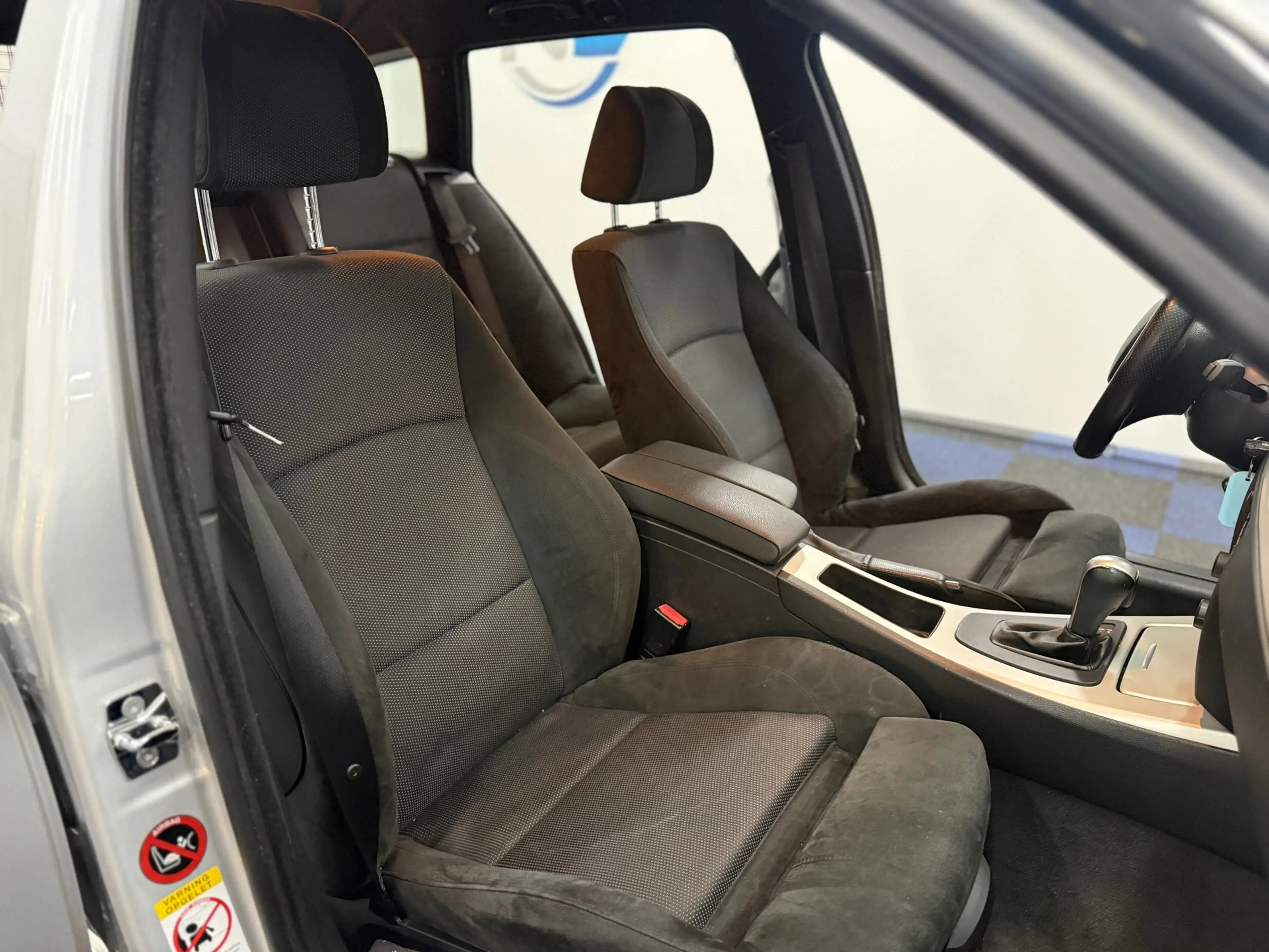 BMW 325 3-serie Touring 325i High Executive / ZEER NETTE A — photo 32