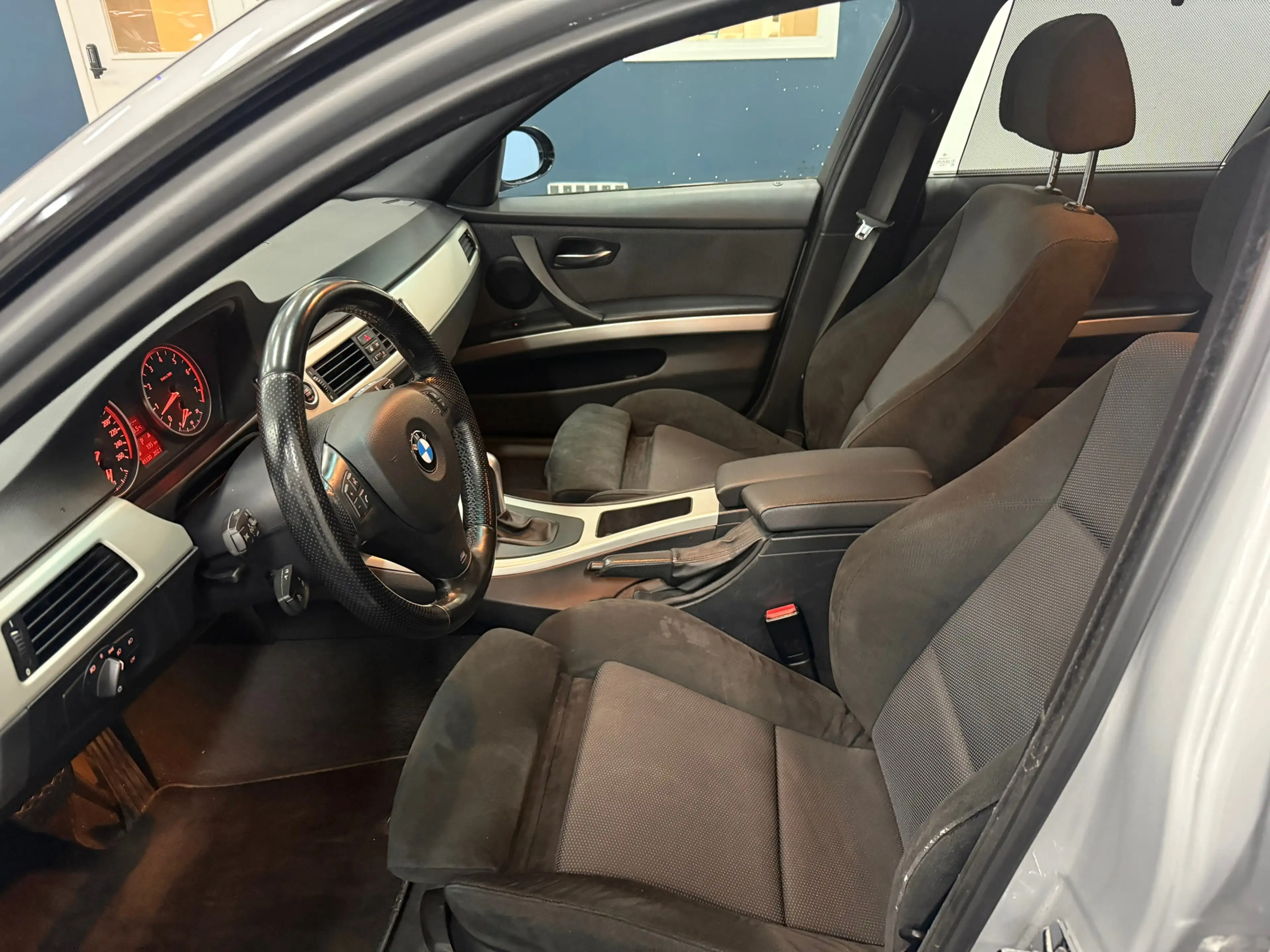 BMW 325 3-serie Touring 325i High Executive / ZEER NETTE A — photo 22