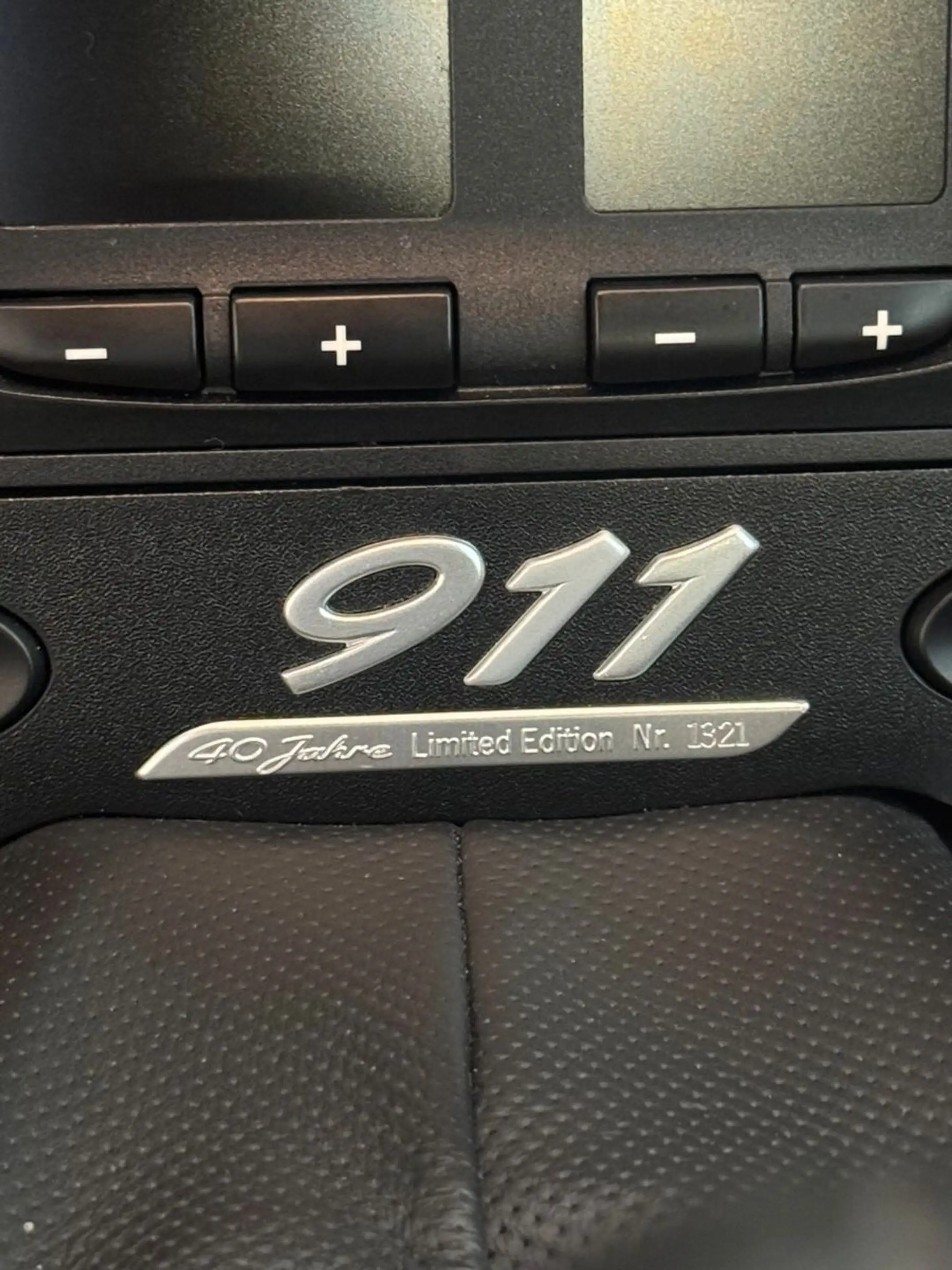 Porsche 996 40 Jahre Jubiläumsmodell — photo 15