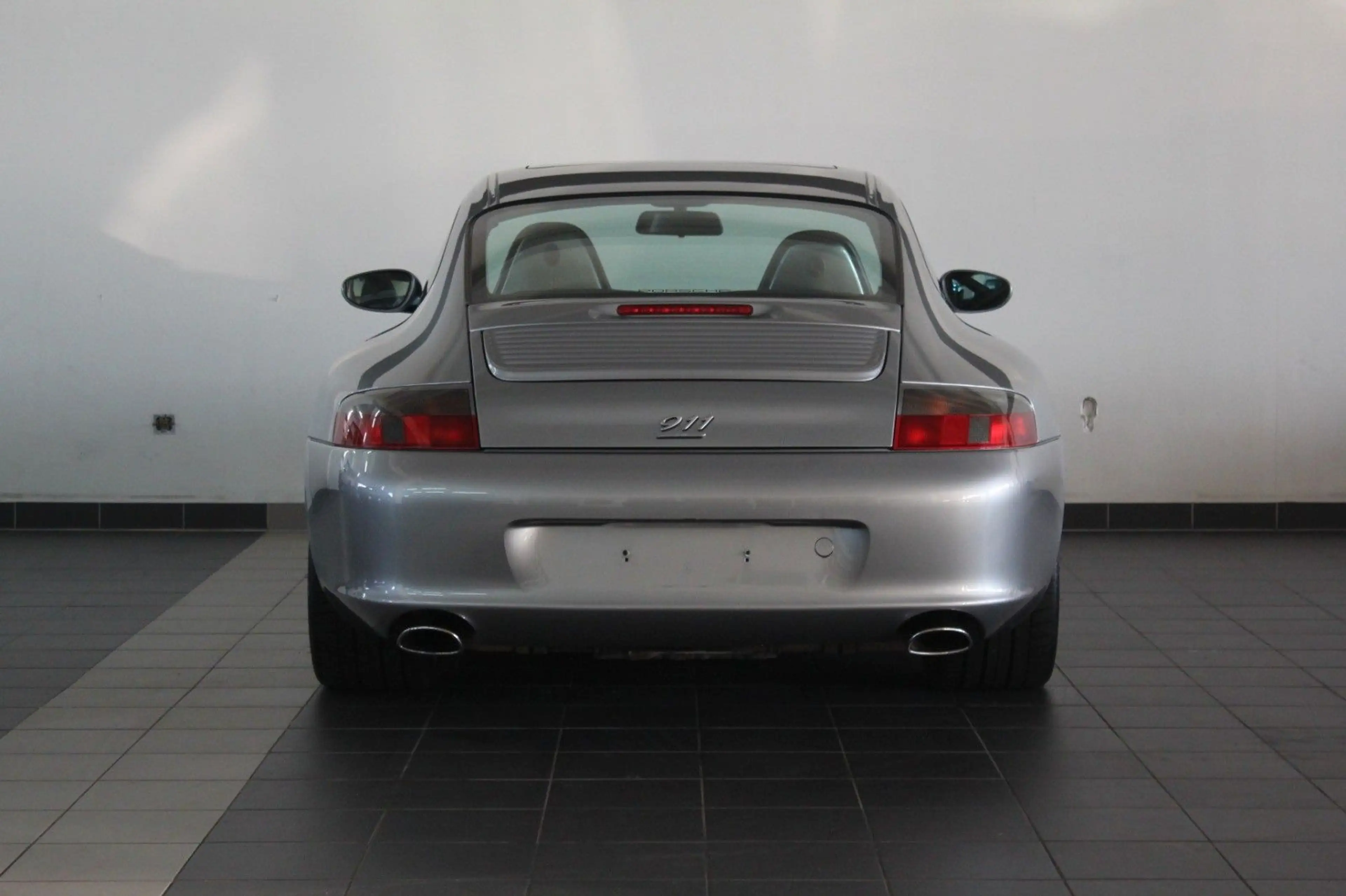 Porsche 996 40 Jahre Jubiläumsmodell — photo 8