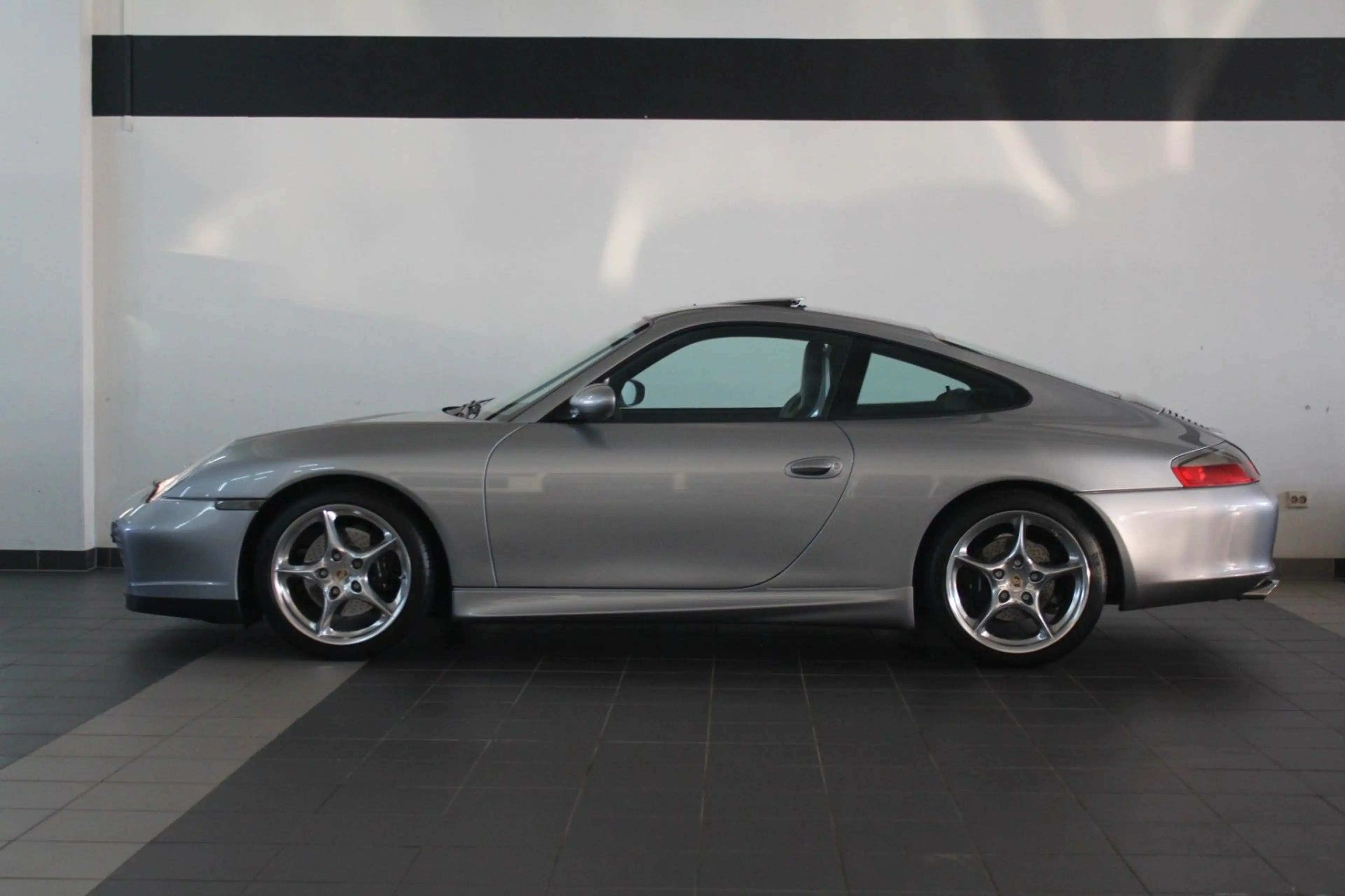 Porsche 996 40 Jahre Jubiläumsmodell — photo 5
