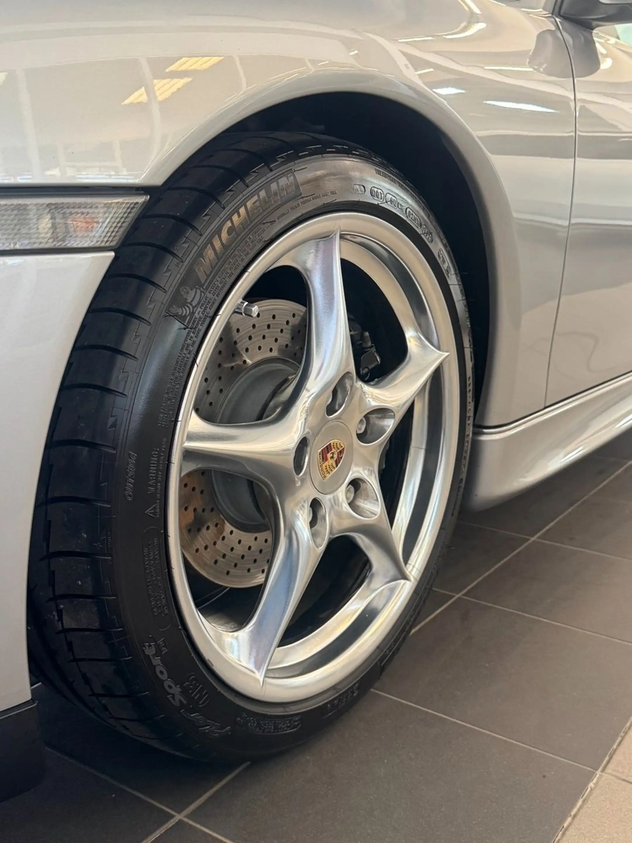 Porsche 996 40 Jahre Jubiläumsmodell — photo 9