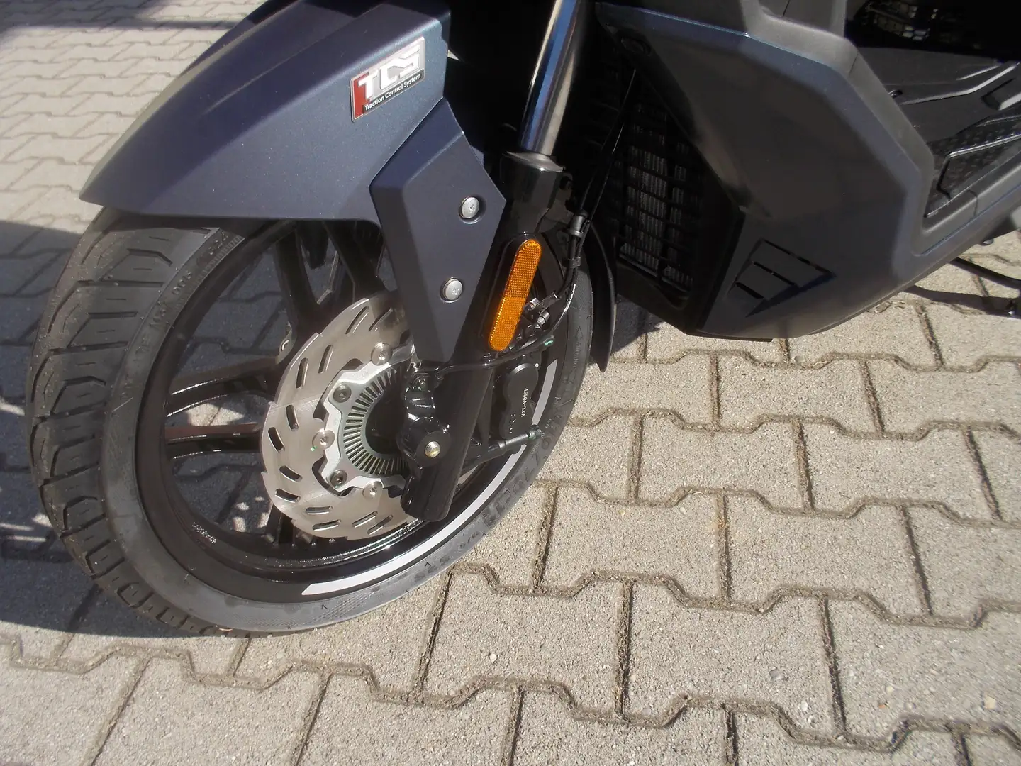 SYM Joyride 300 JOYRIDE 16 300i Euro 5 + Blauw - 1