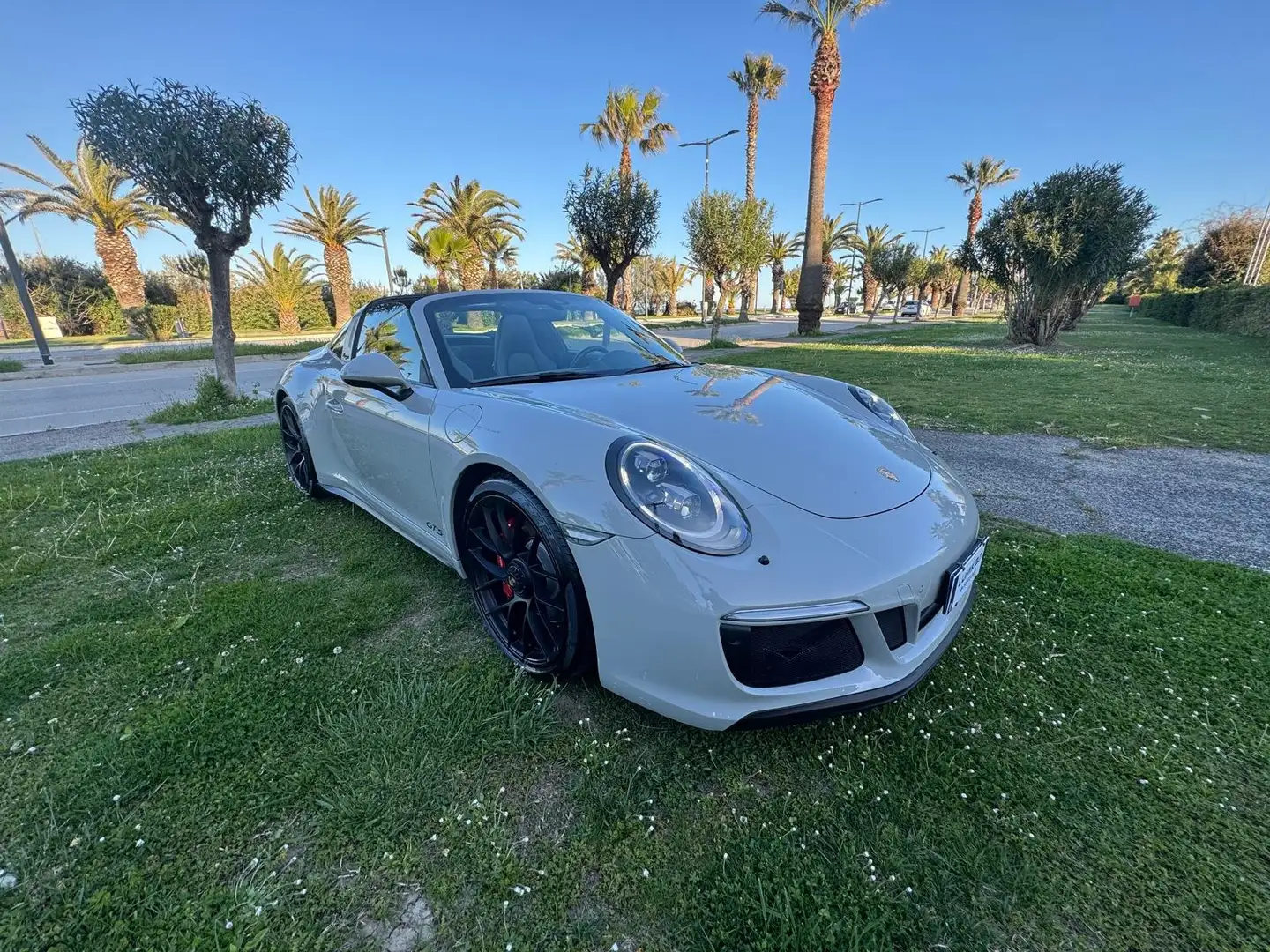 Porsche 911 911 Targa 3.0 4 GTS auto Grigio - 1