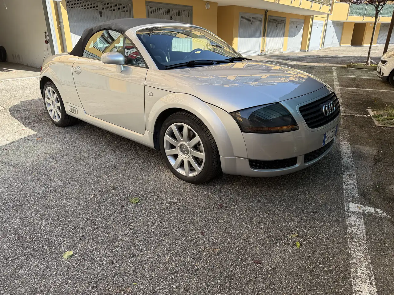 Audi TT Roadster 1.8t, foto 2