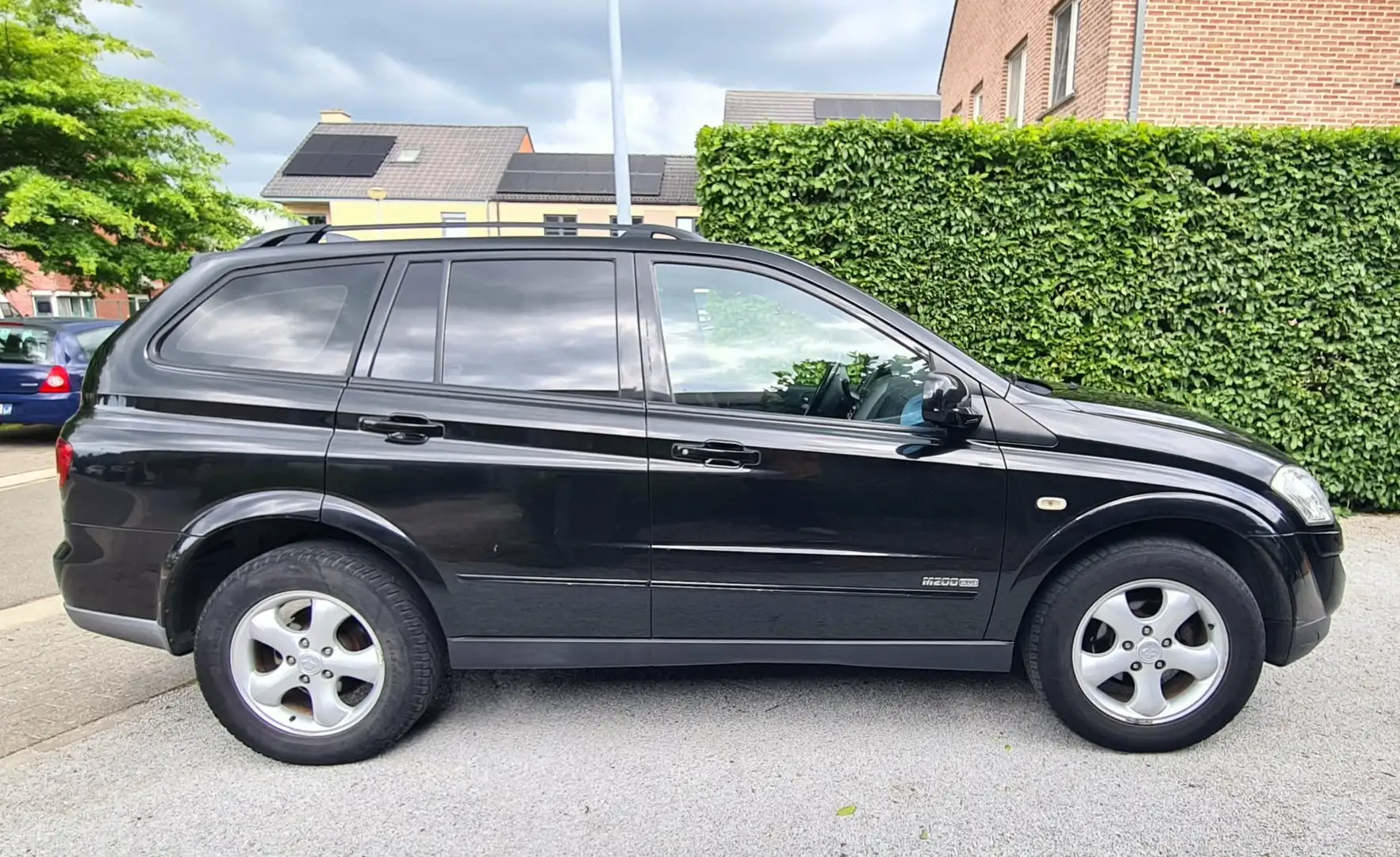 SsangYong Kyron Kyron 2.0 Turbo M 200 Xdi 2WD S Schwarz - 2