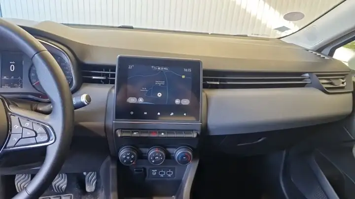 Renault Clio V SOCIETE SCE 65 - 21 AIR NAV — photo 19