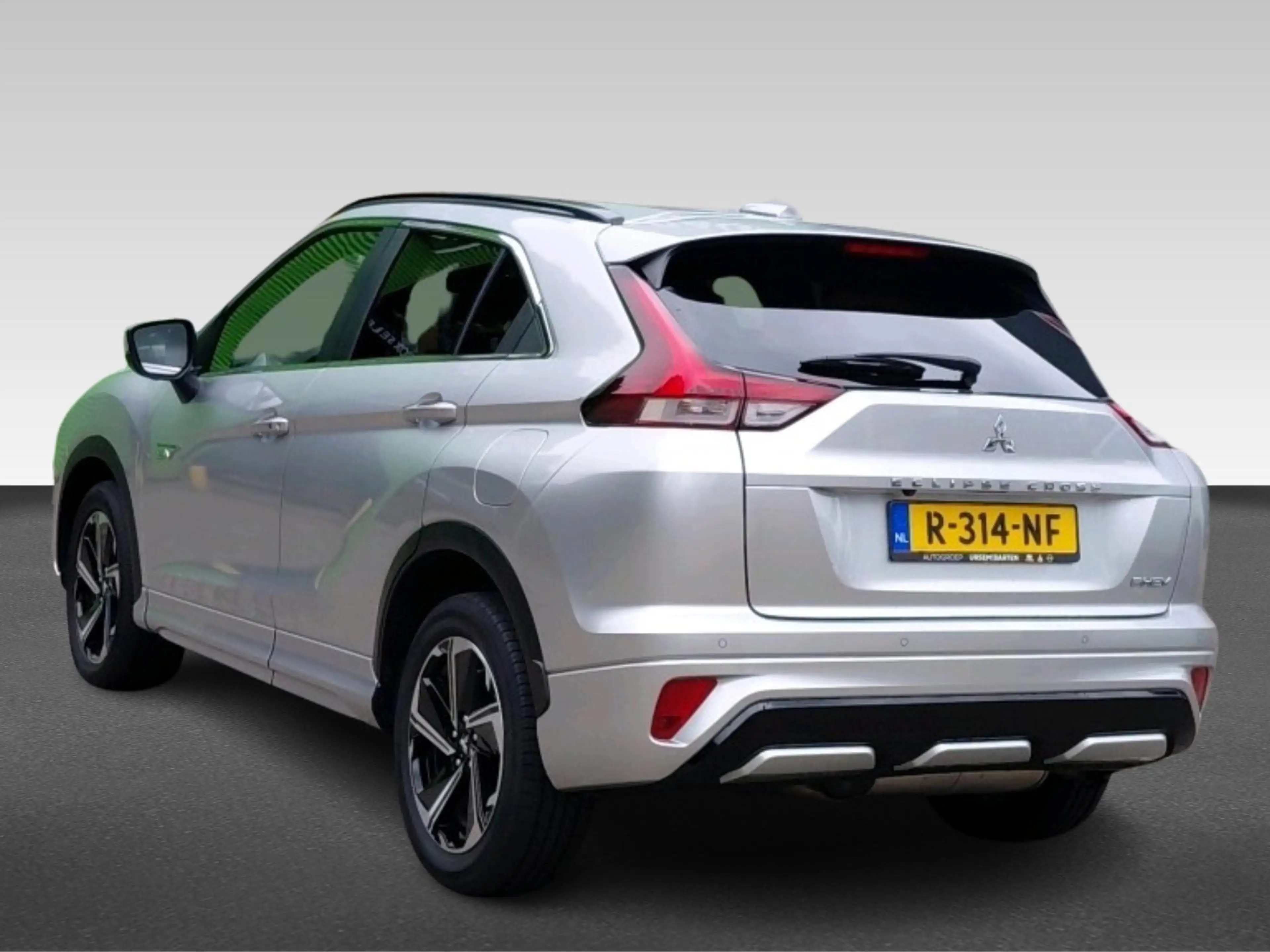 Mitsubishi Eclipse Cross 2.4 PHEV Executive — photo 3