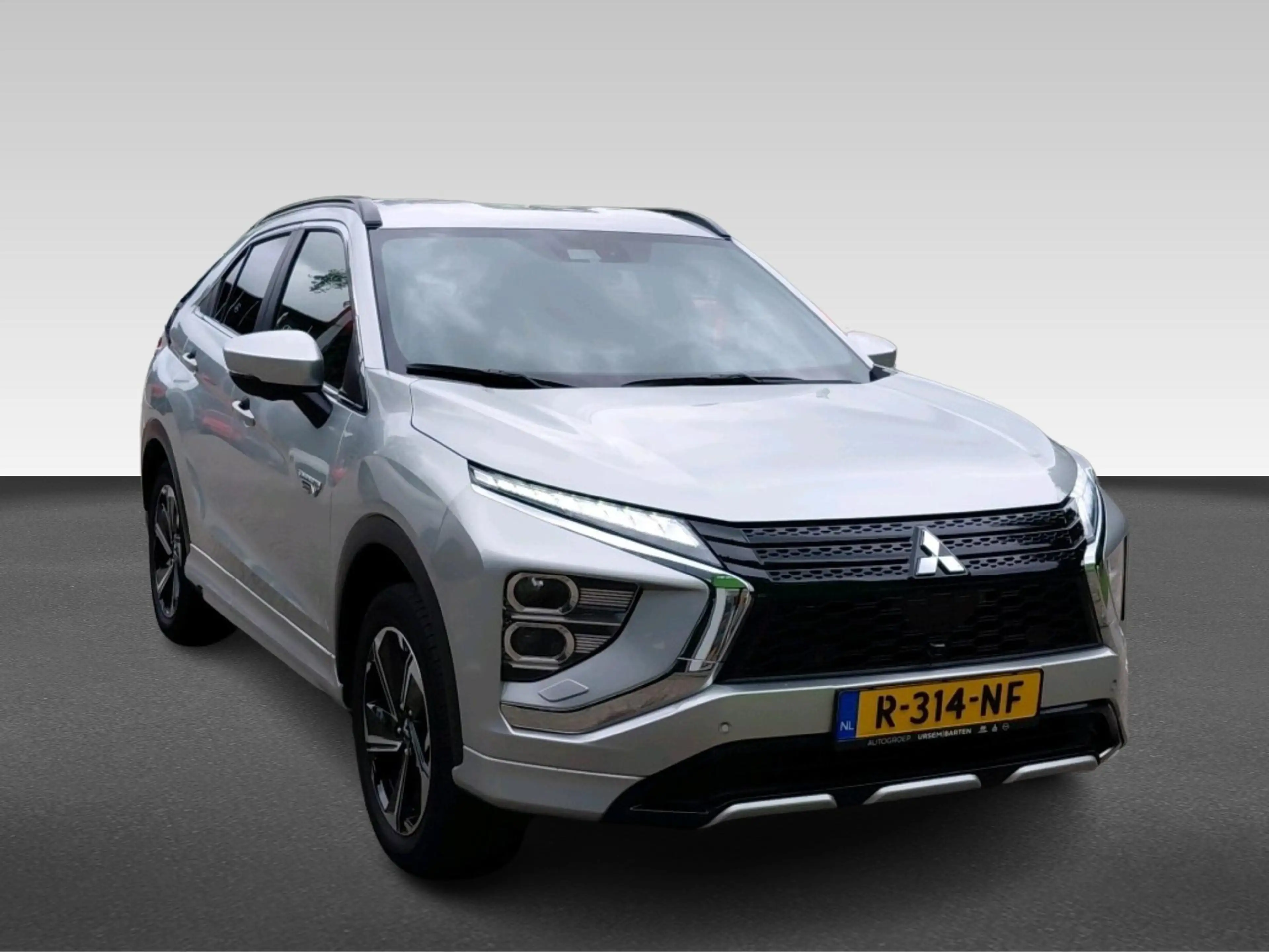 Mitsubishi Eclipse Cross 2.4 PHEV Executive — photo 8