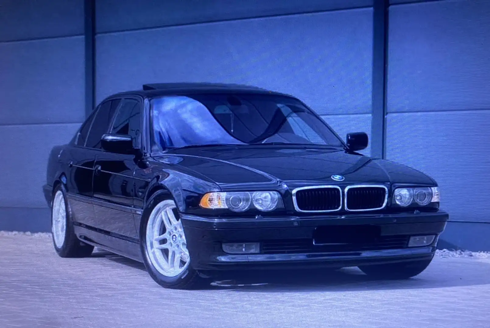 BMW 728 728iL Negro - 1