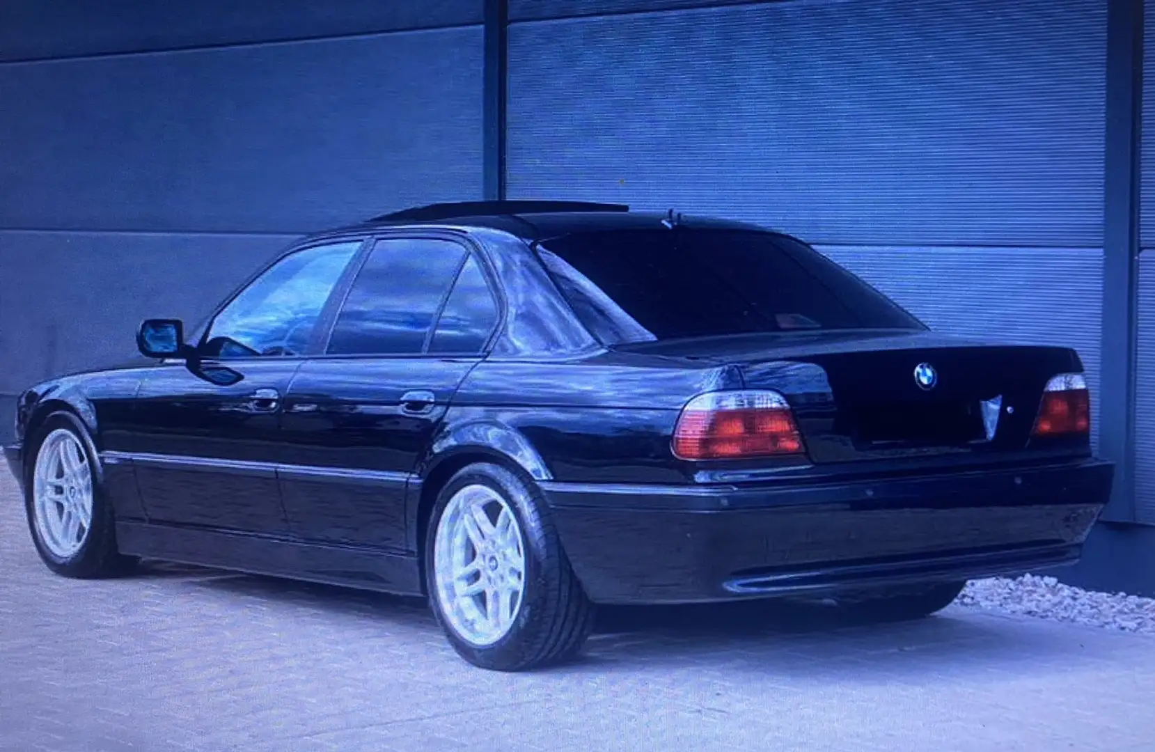 BMW 728 728iL Negro - 2
