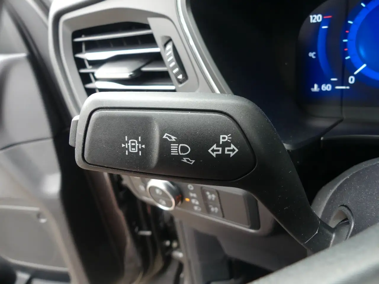 Ford Kuga Plug-In Hybrid Titanium*AHK*, миниатюра 17