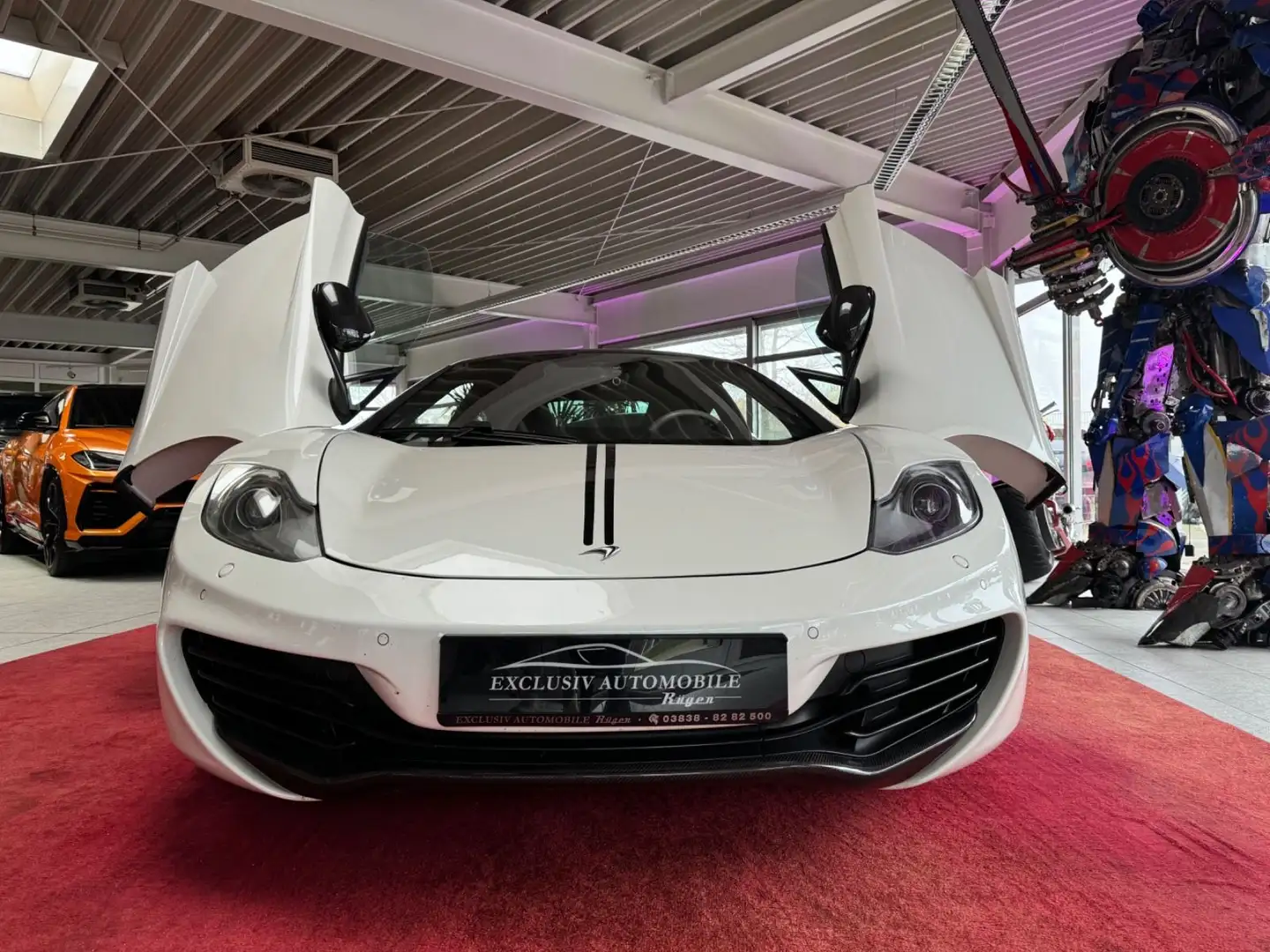 McLaren MP4-12C 3.8 V8 Carbon Leder Biały - 1