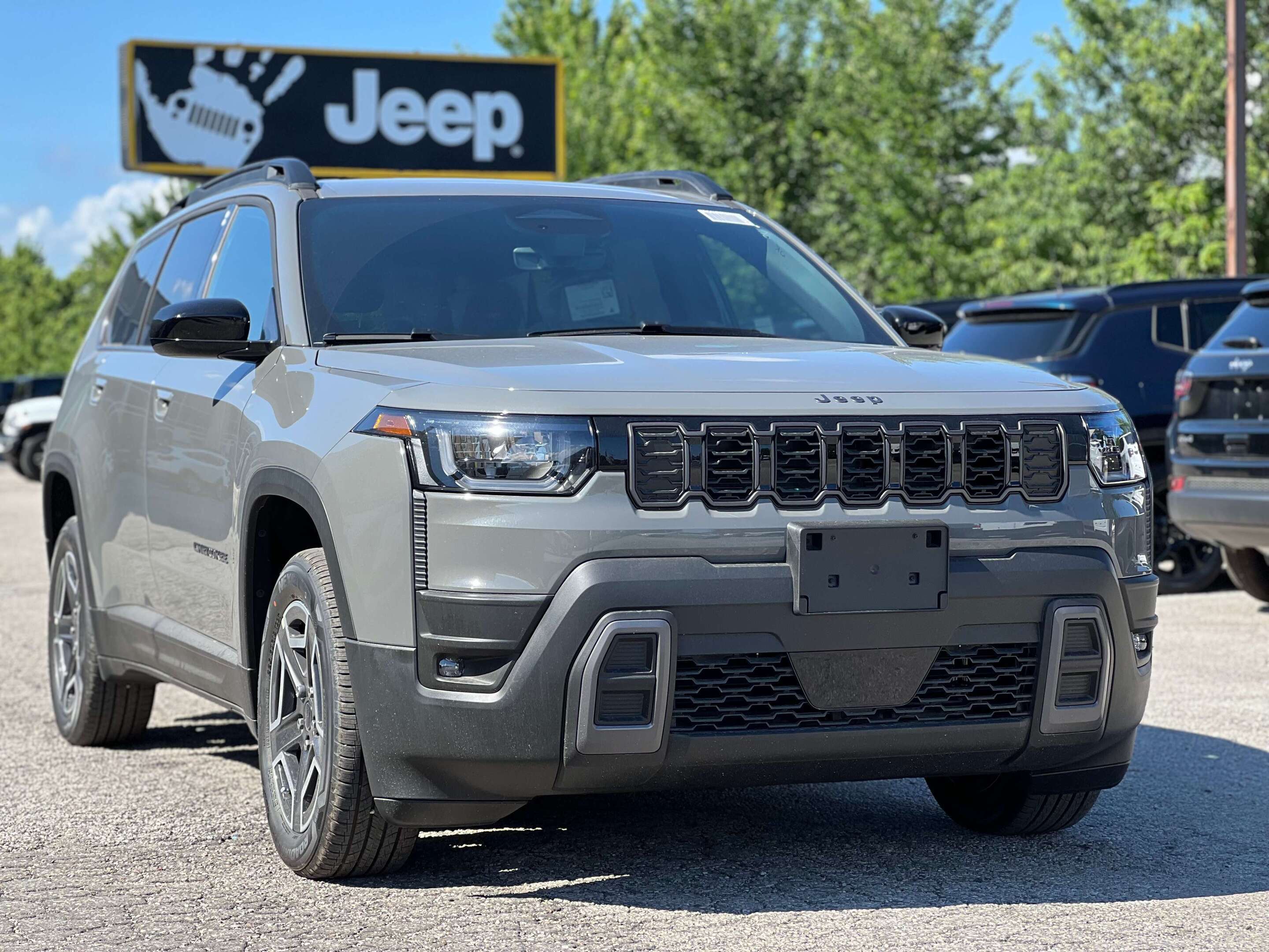 2026 Jeep Cherokee Laredo 4x4 w/Spare Tire