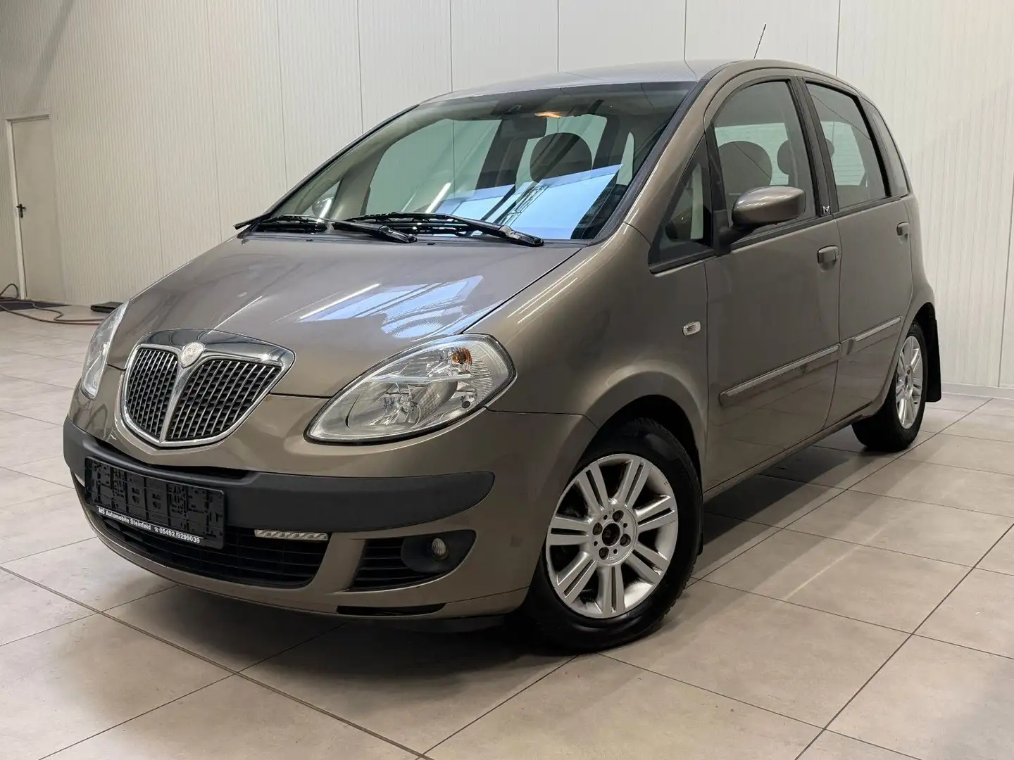 Lancia MUSA Musa 1.4 16V Bellezza AHK / KLIMA / PDC Grau - 1