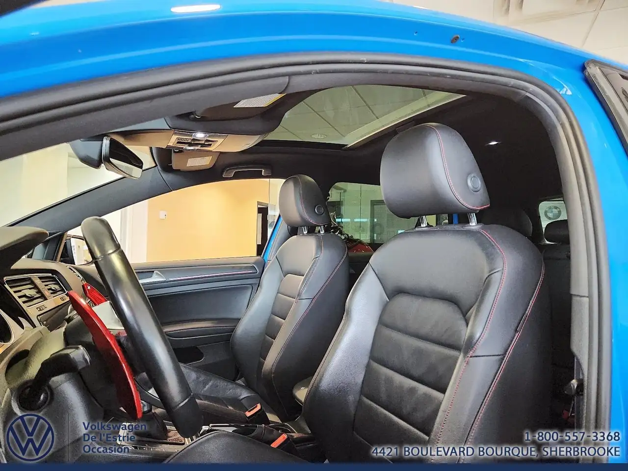 Volkswagen Golf GTI снимка Volkswagen Golf GTI