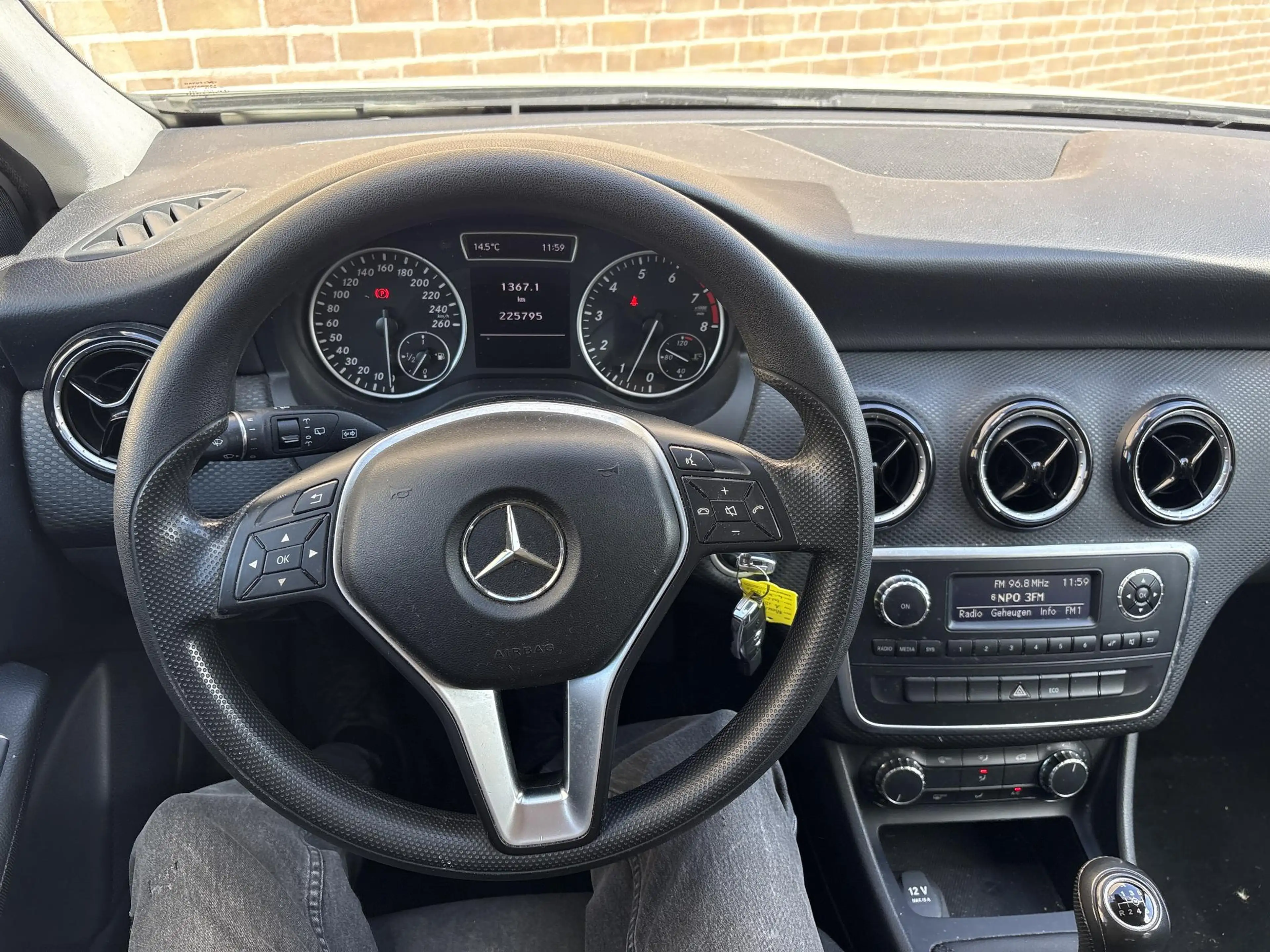 Mercedes-Benz A 180 | Climate | — photo 9
