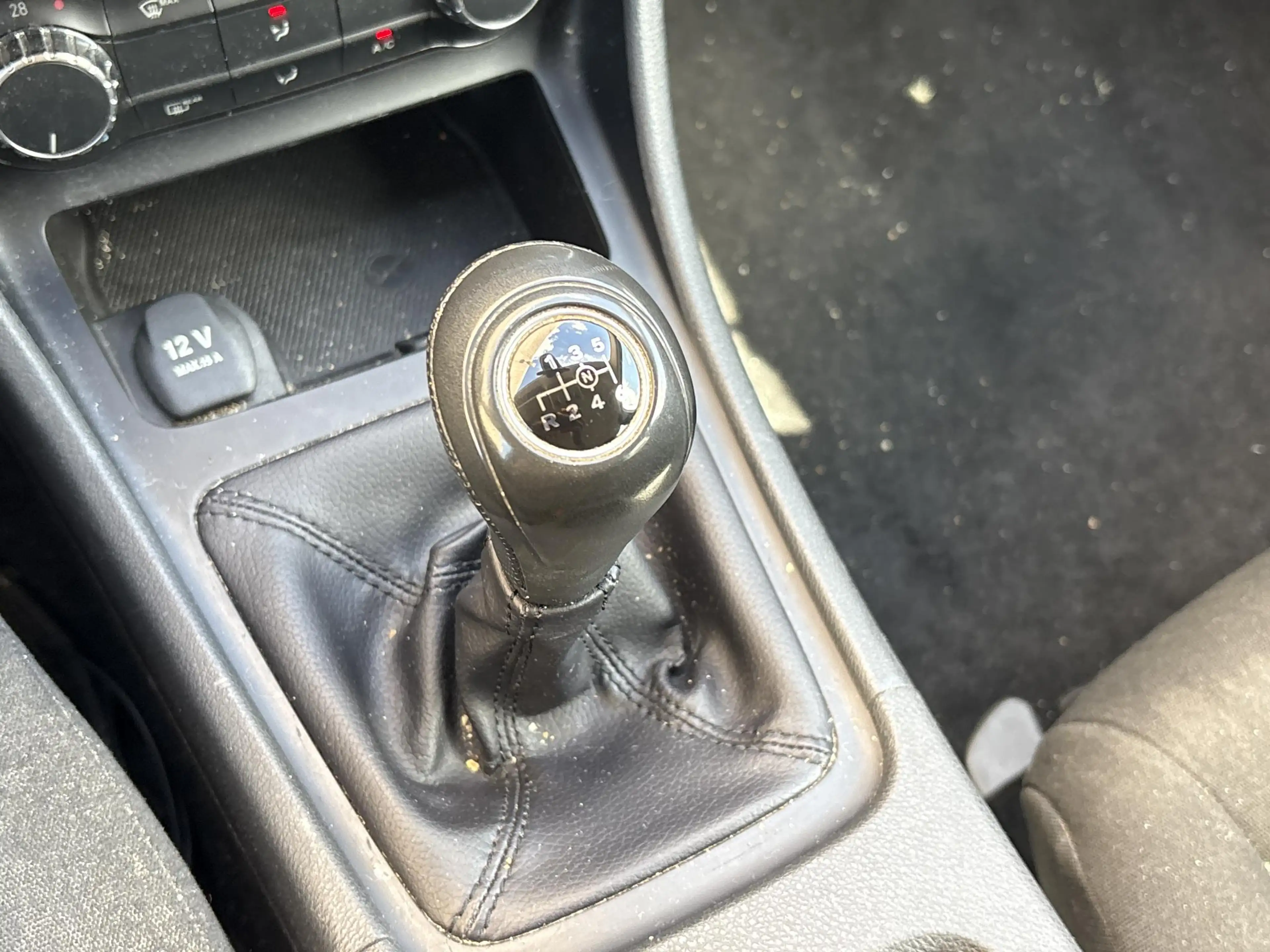 Mercedes-Benz A 180 | Climate | — photo 15