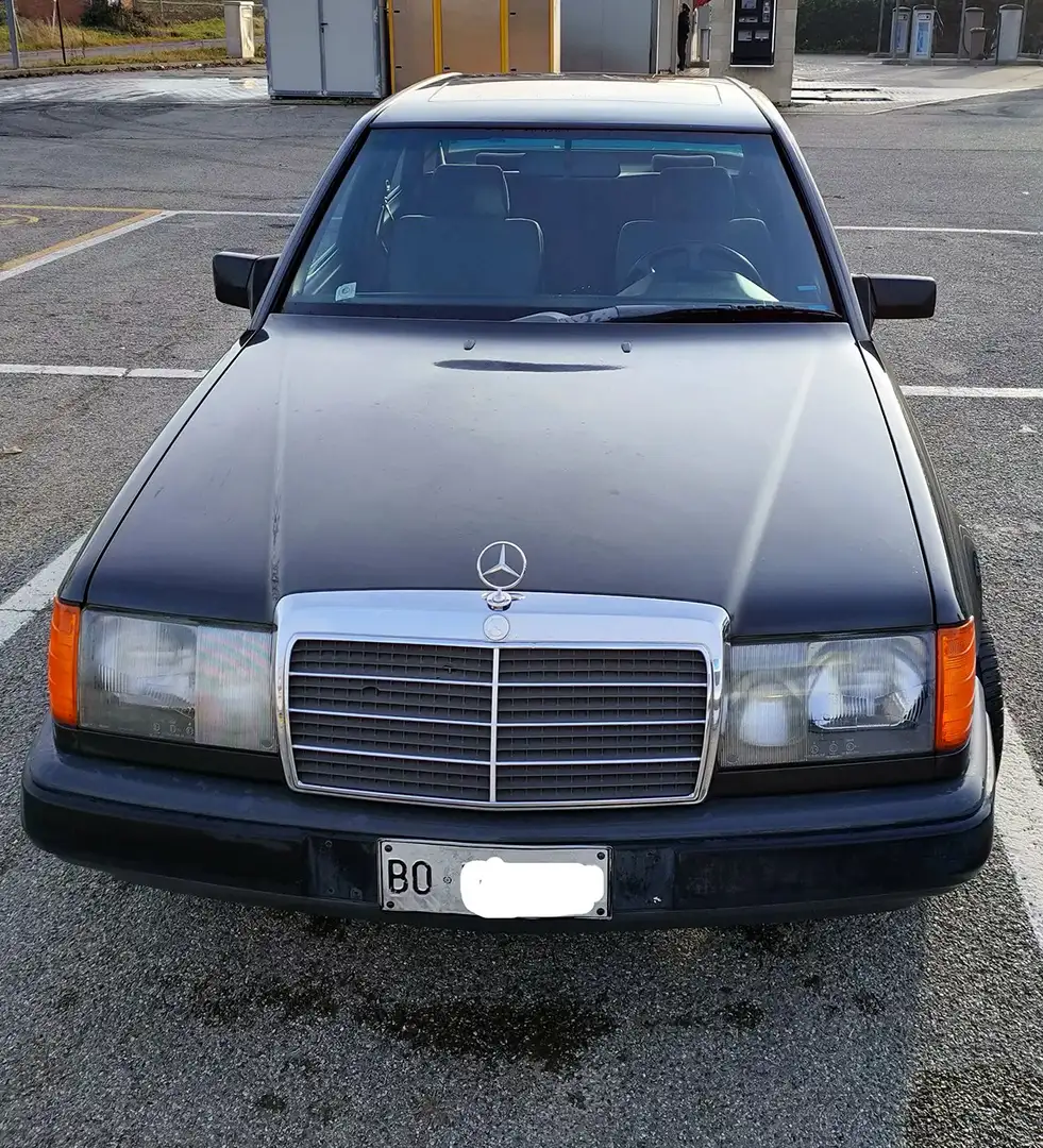 Mercedes-Benz 200 E200 Black - 2