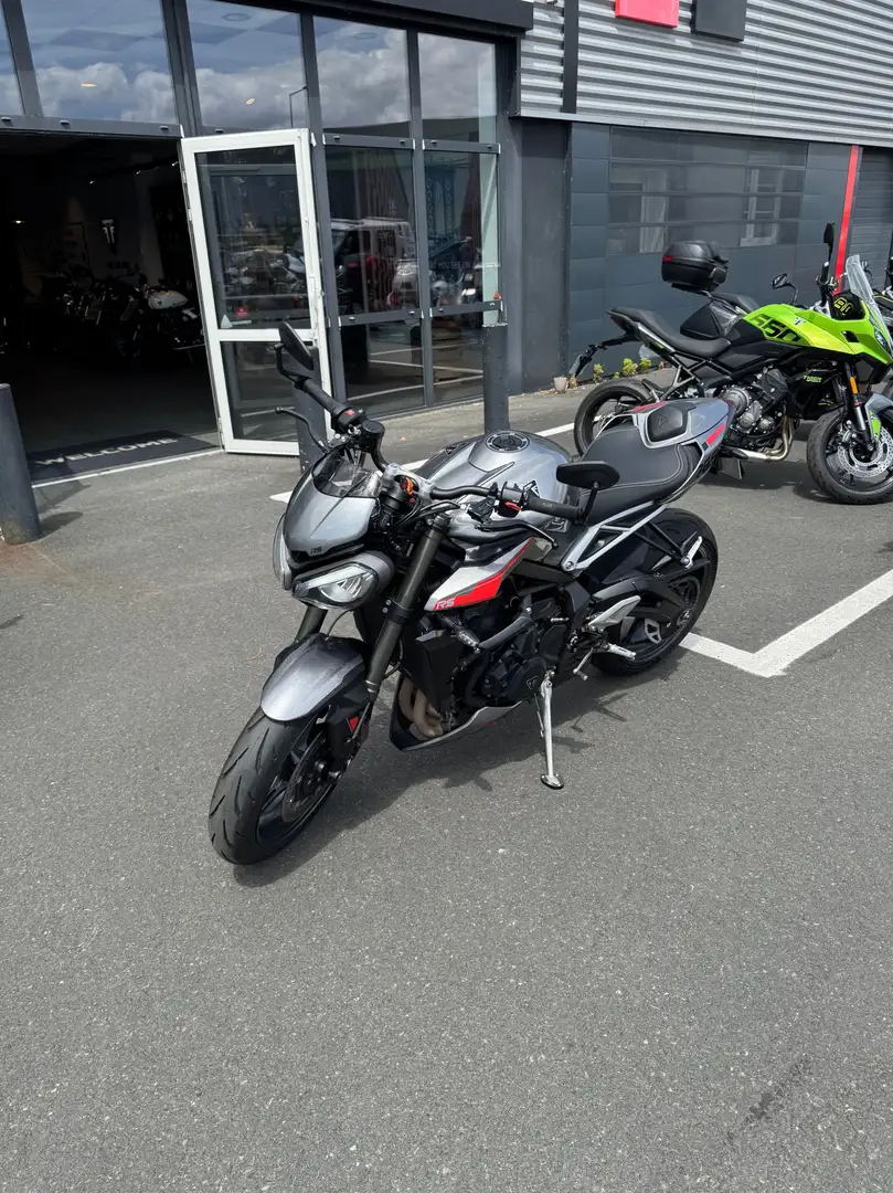 Triumph Street Triple 765 Gris - 2