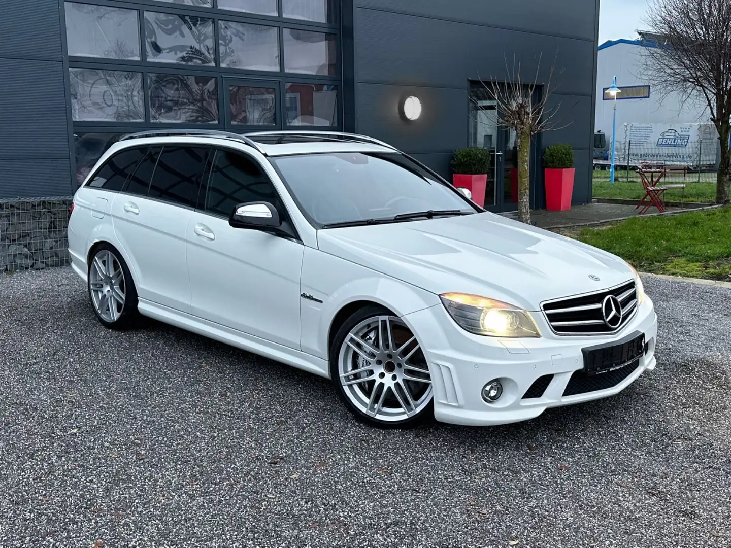 Mercedes-Benz C 63 AMG T-Modell Schiebedach Memory Comand Biały - 2