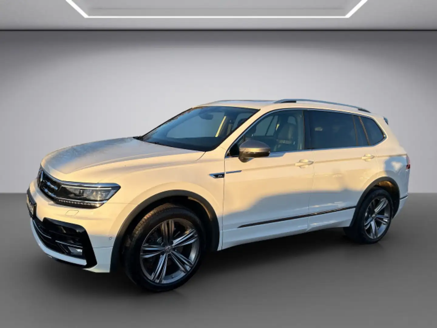 Volkswagen Tiguan Allspace Highline 4Motion Blanc - 2